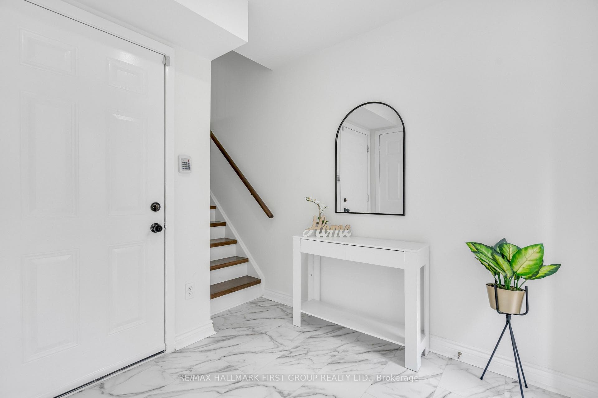 1250 St Martins Drive Unit 96 photo 4