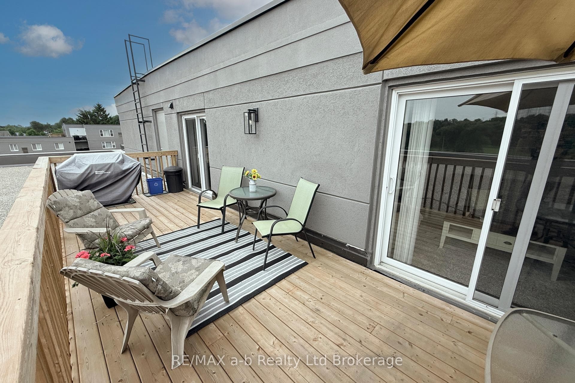 Rooftop Deck