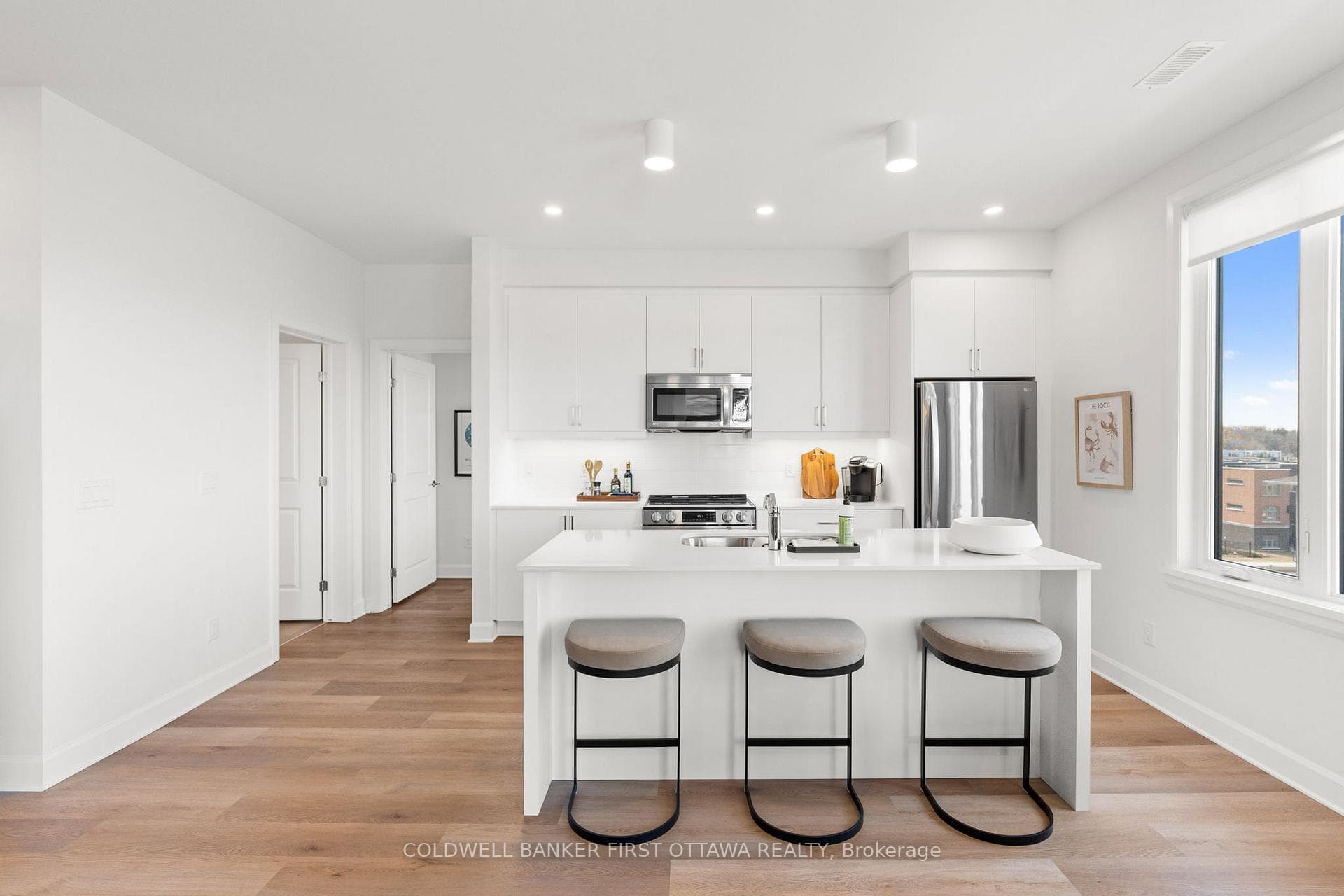 611 WANAKI Road Unit 204 photo 5