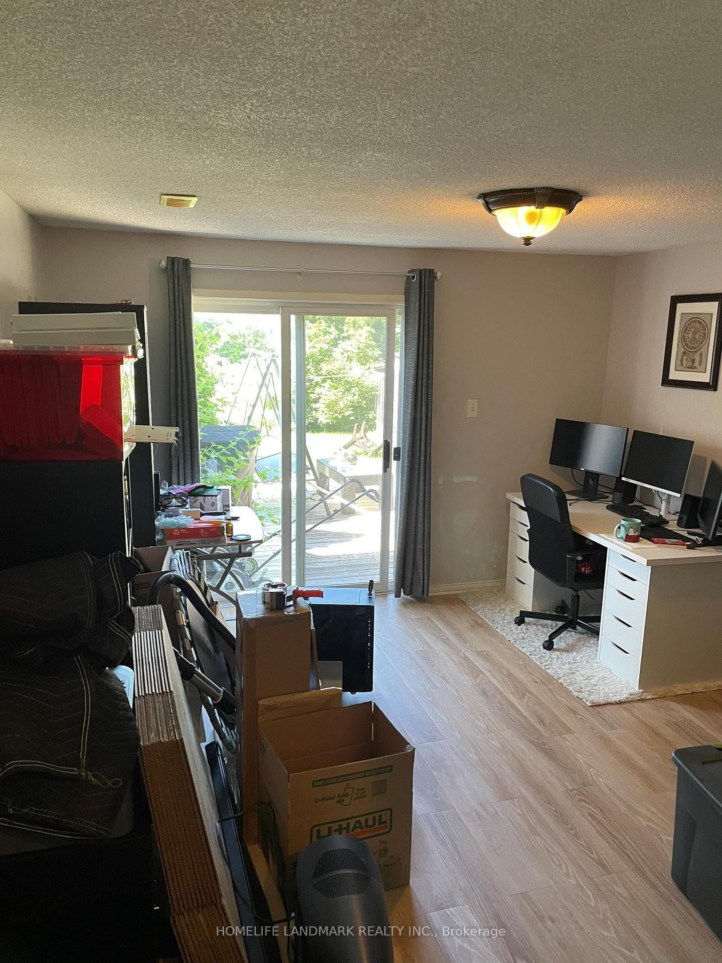 2553 Gill Crescent photo 7