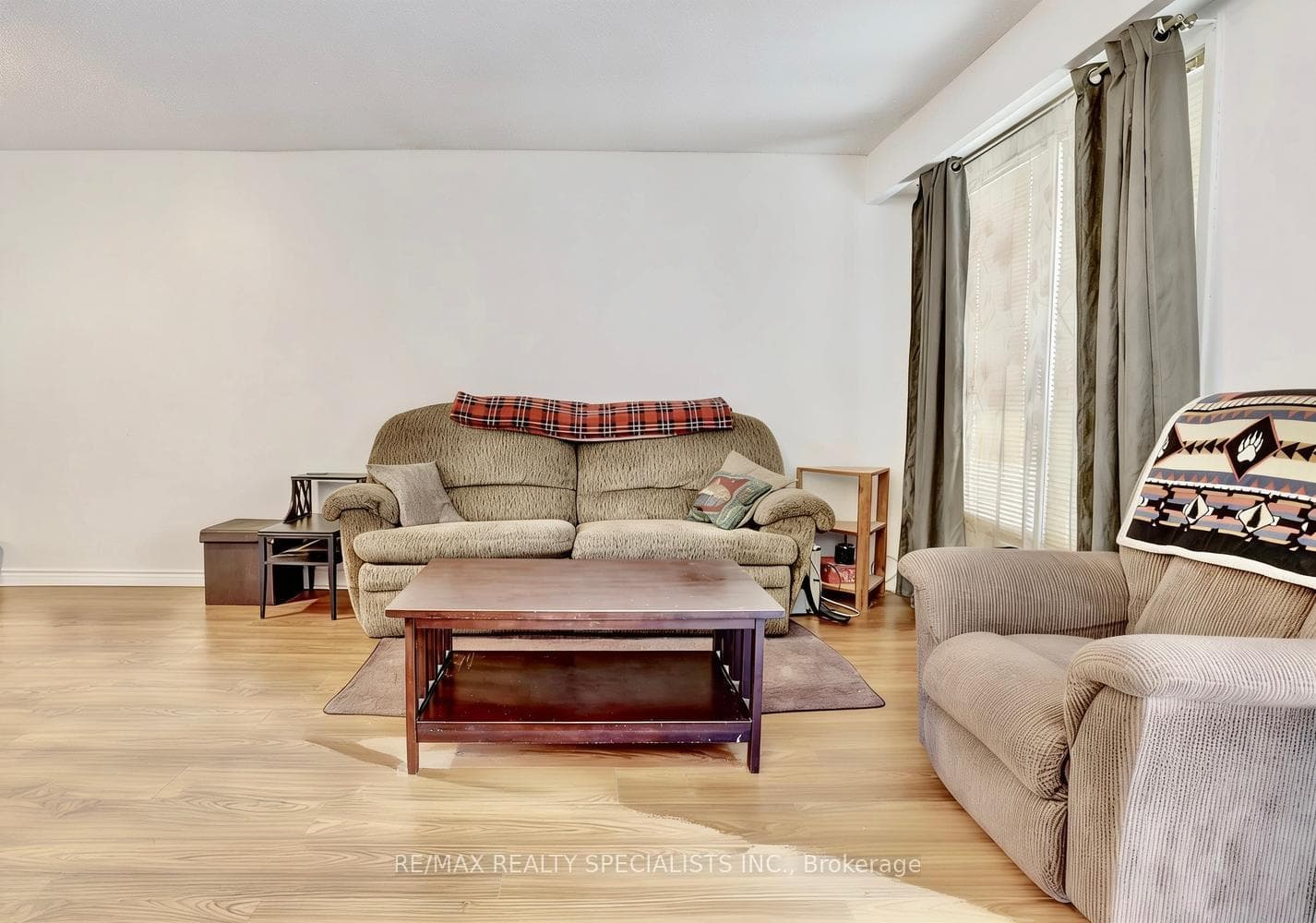 2445 Homelands Drive Unit 30 photo 6