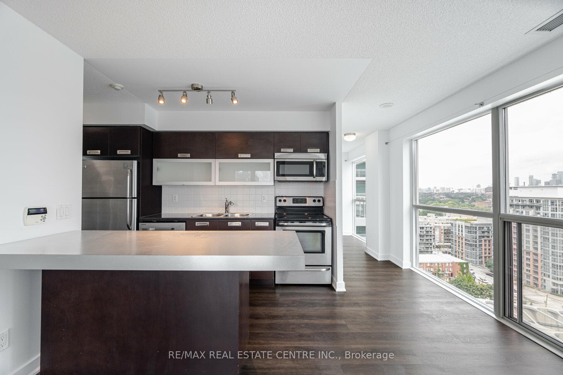100 Western Battery Road Unit 1702 photo 9