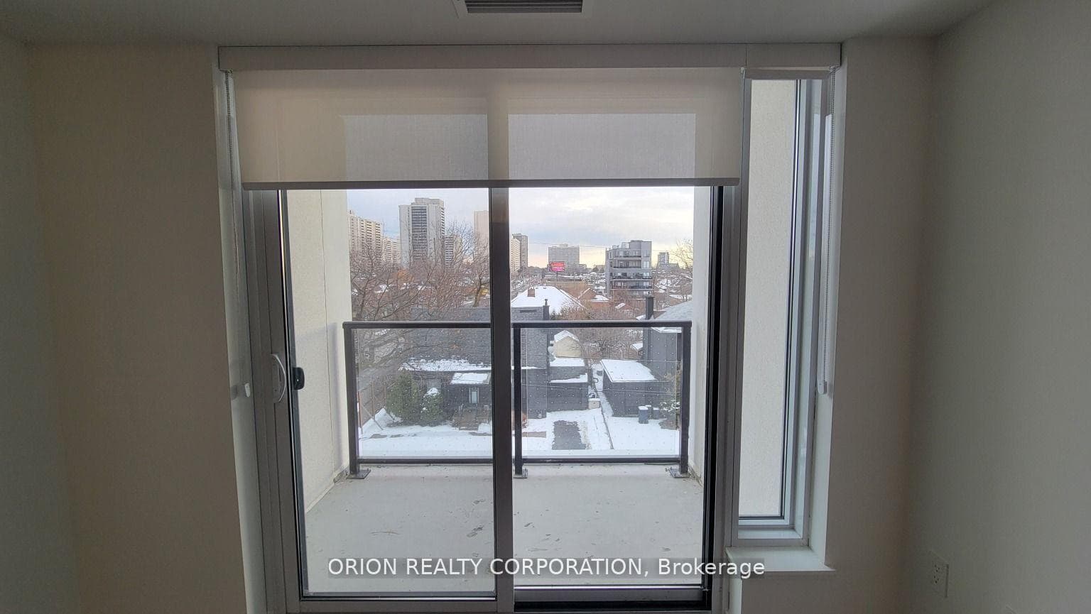 556 Marlee Avenue Unit 410 photo 21