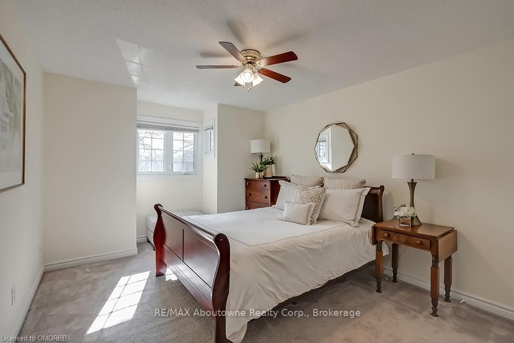 286 HAMILTON Drive Unit 1 photo 30