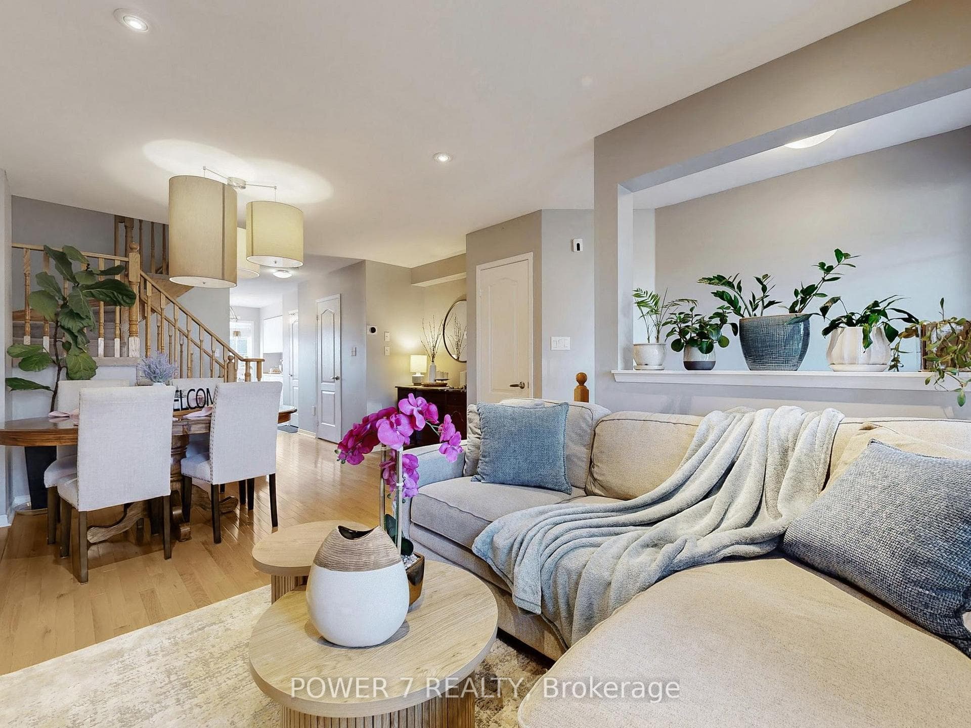 379 White's Hill Avenue photo 7