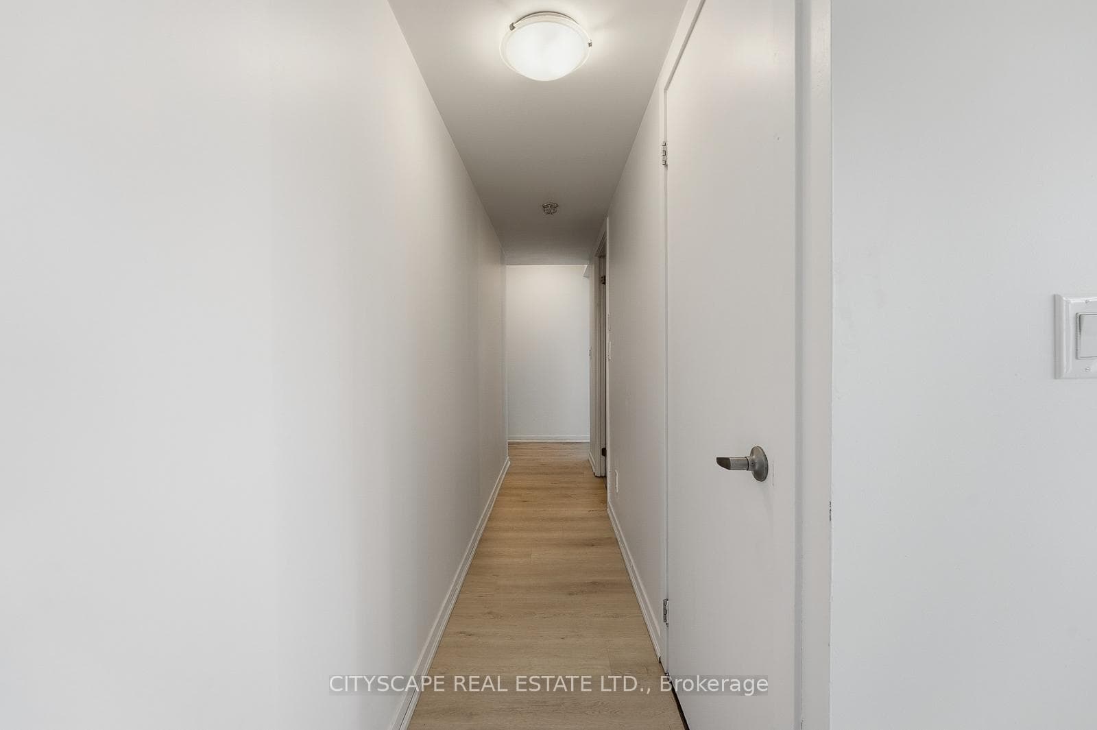 20 Joe Shuster Way Unit 211 photo 22