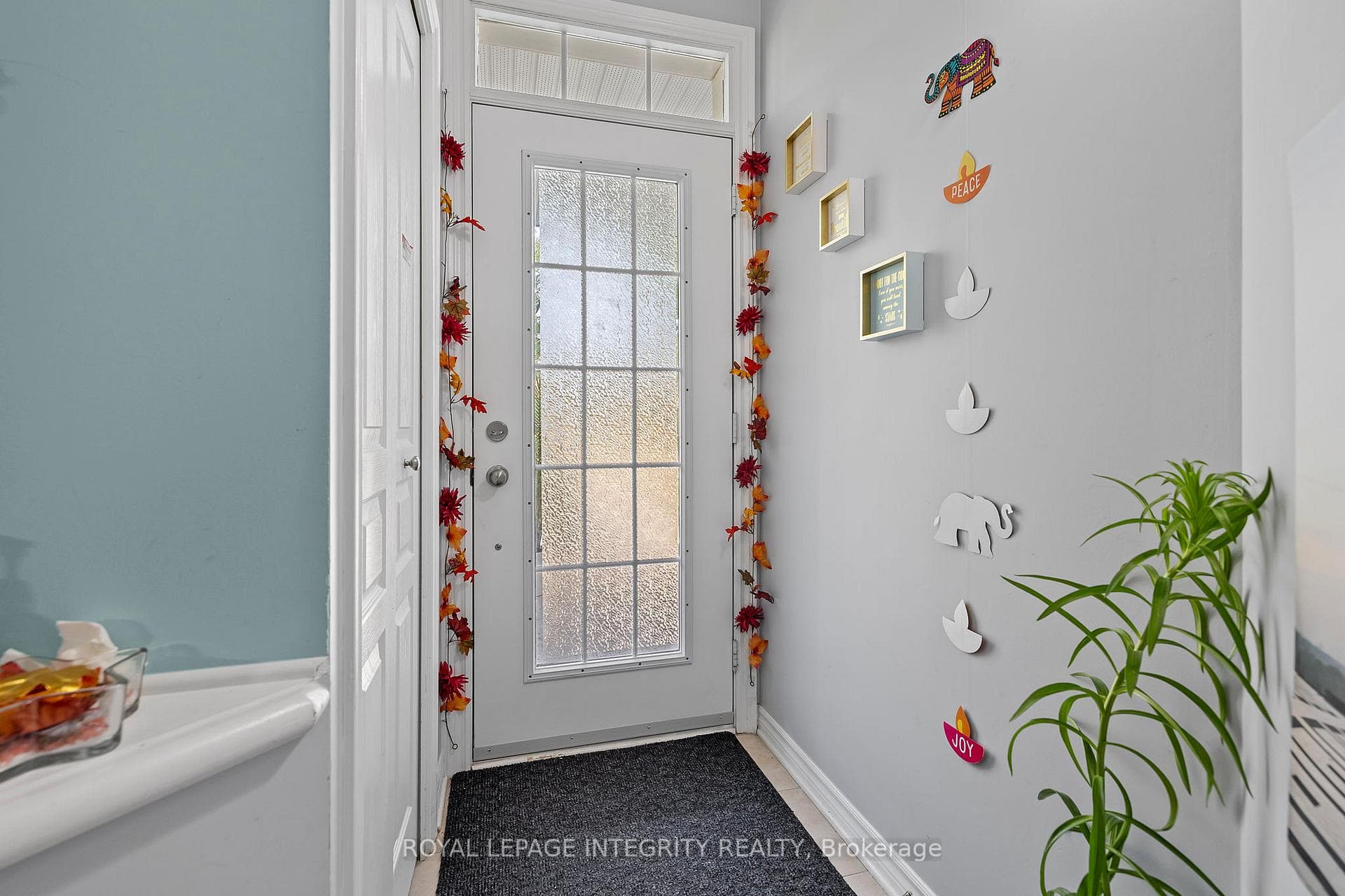 270 Kinghaven Crescent Unit 16 photo 4