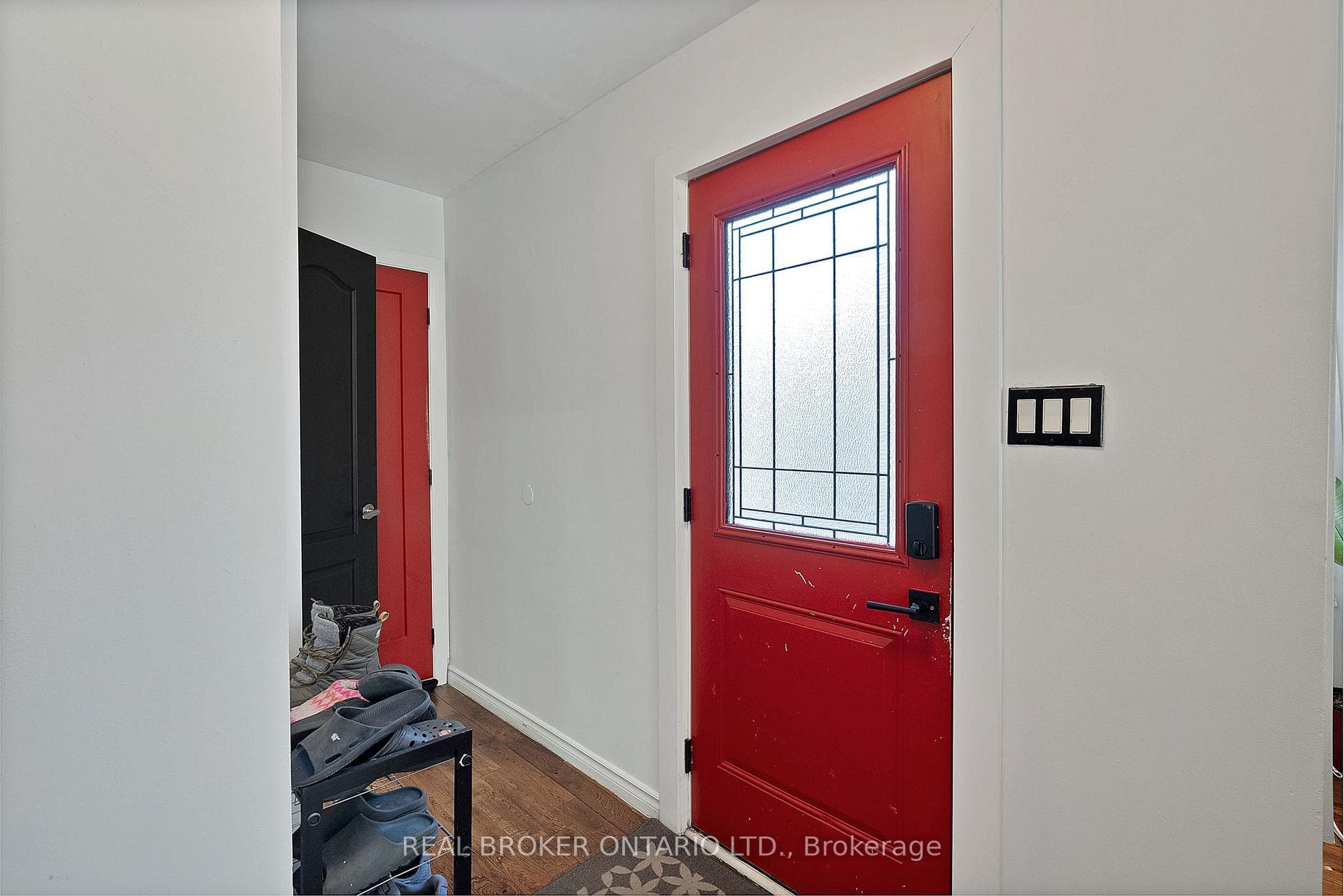 21 Carr Drive photo 4