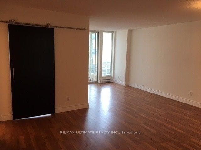 55 Centre Avenue Unit 2106 photo 11