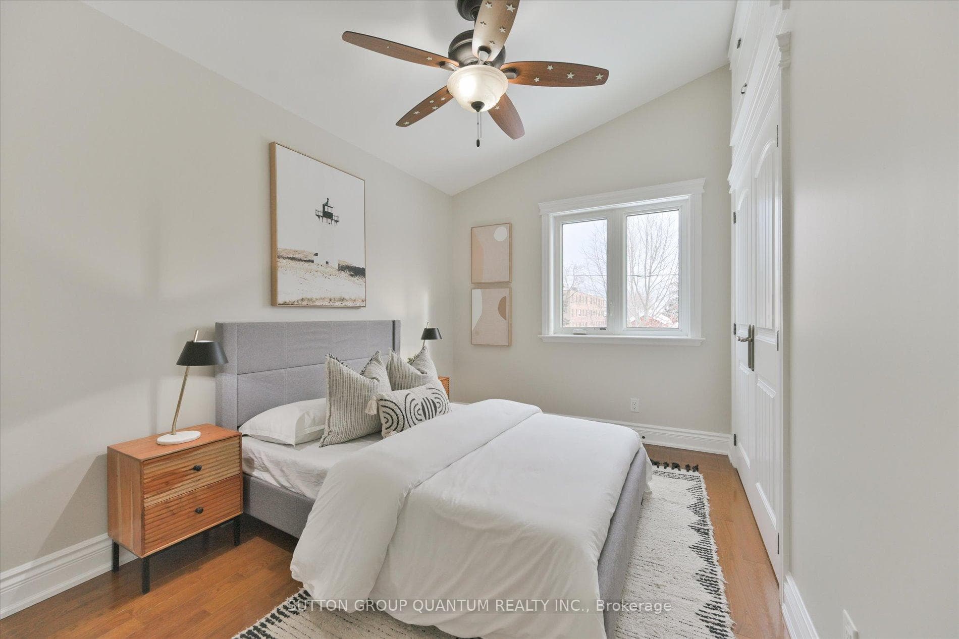 76 Albani Street photo 24