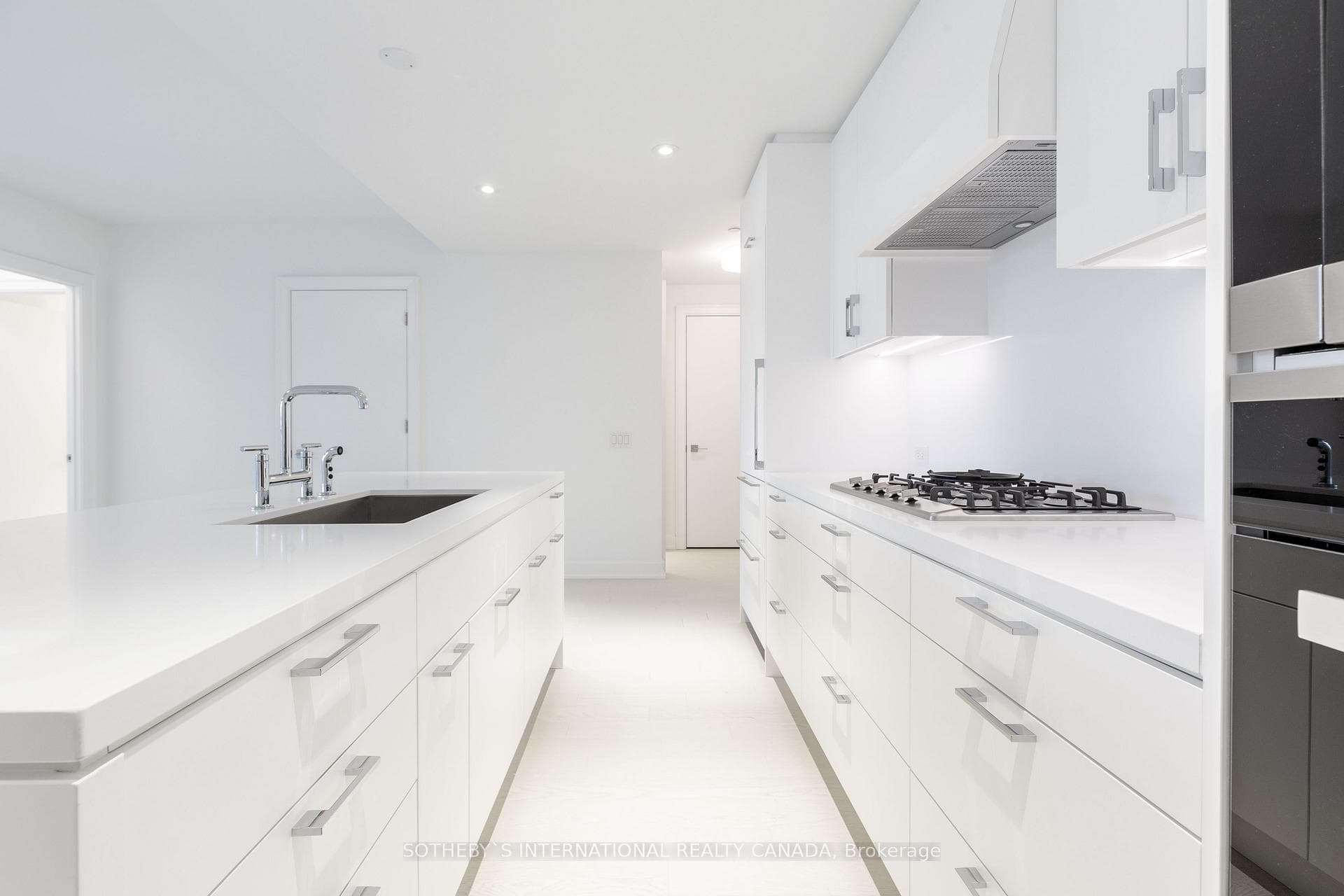 2781 Yonge Street Unit 508 photo 9