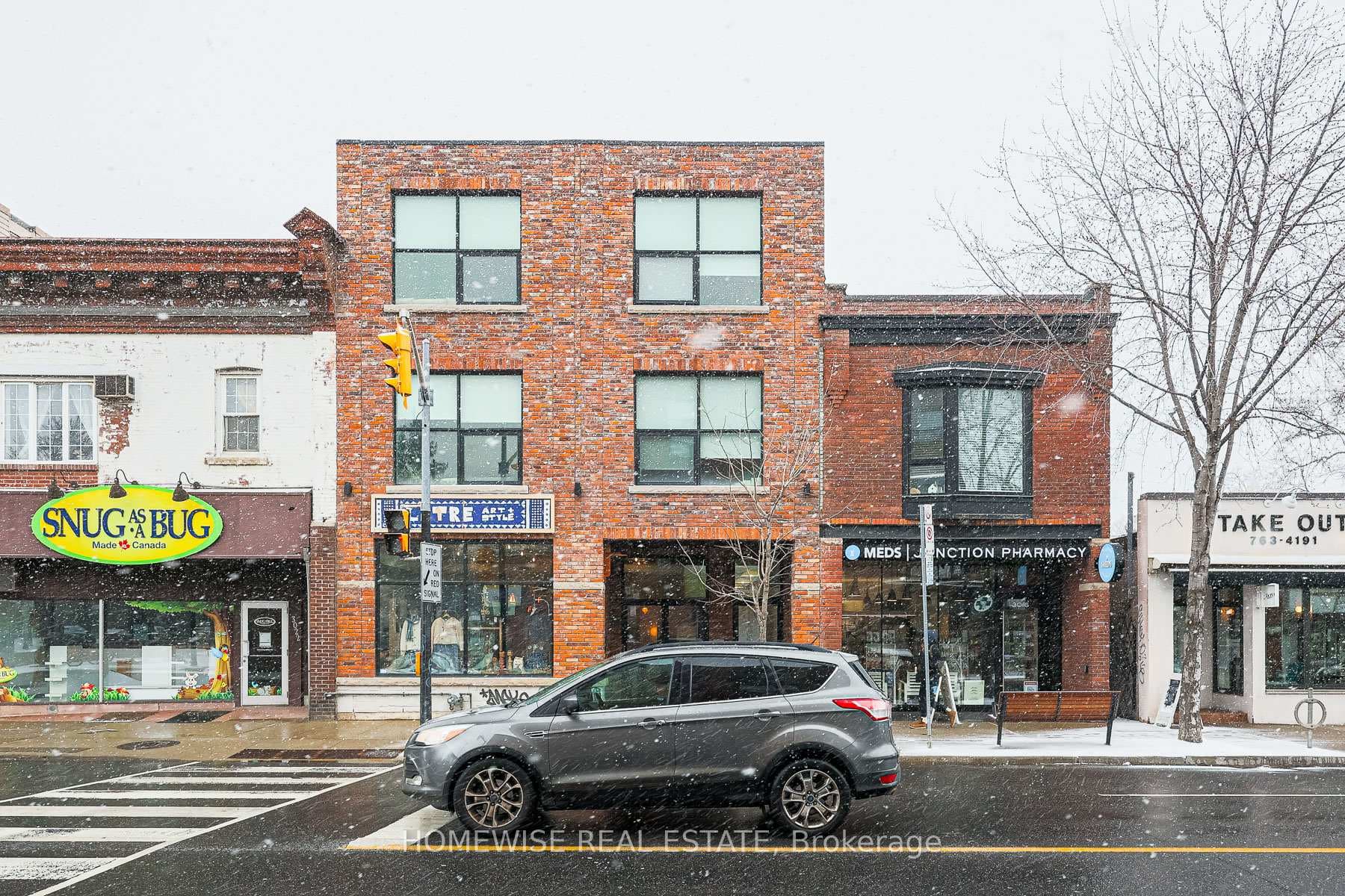 3020 Dundas Street Unit 301 photo 1