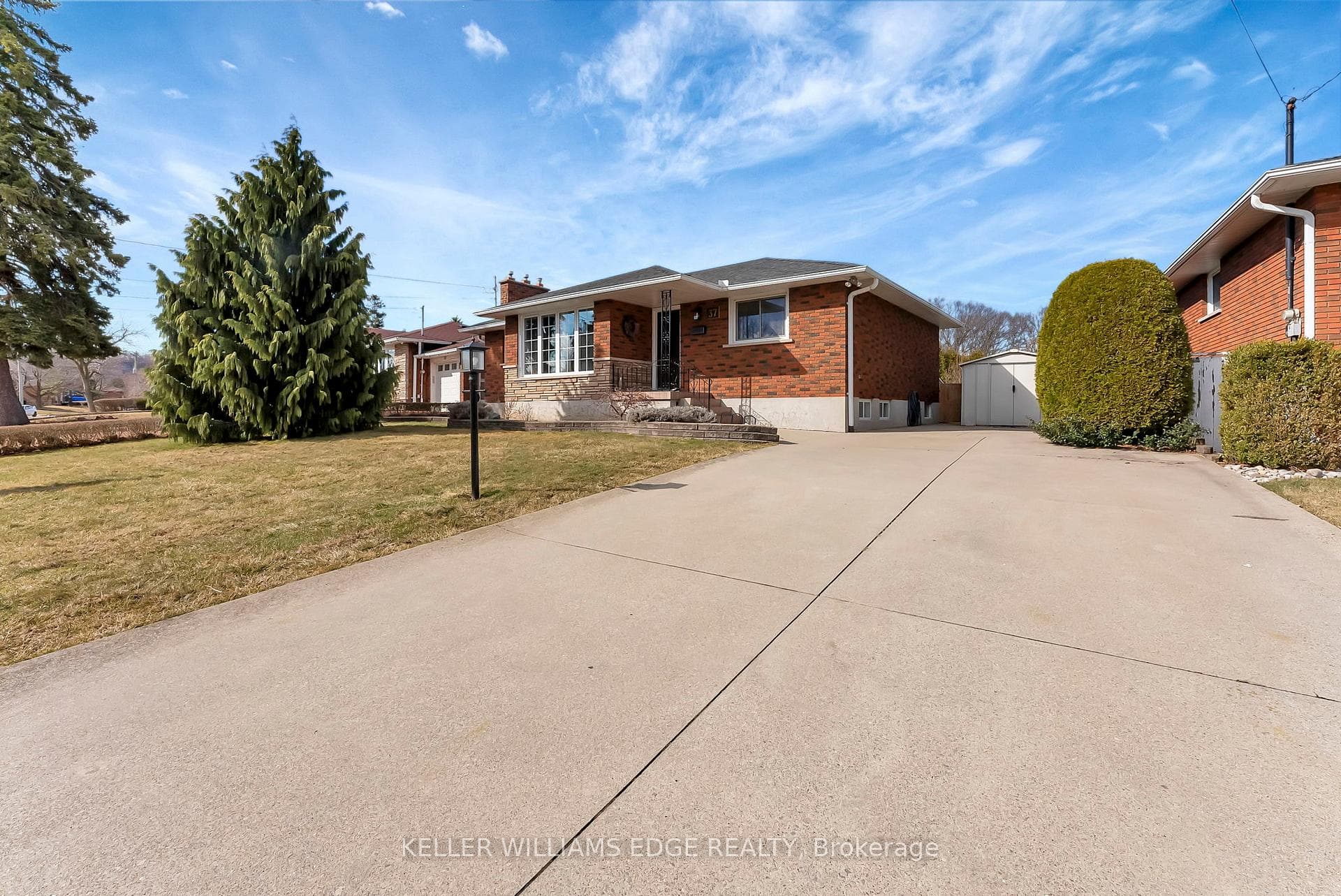 37 Woodsview Avenue photo 2