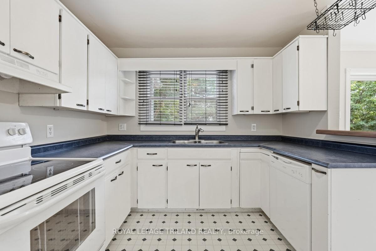 Main Floor Kitchen