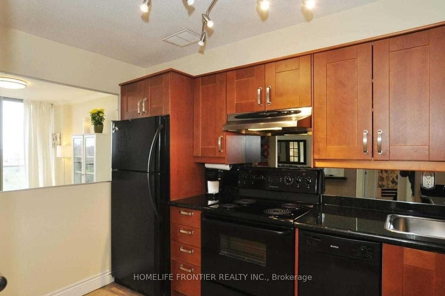 5949 Yonge Street Unit 1604 photo 6