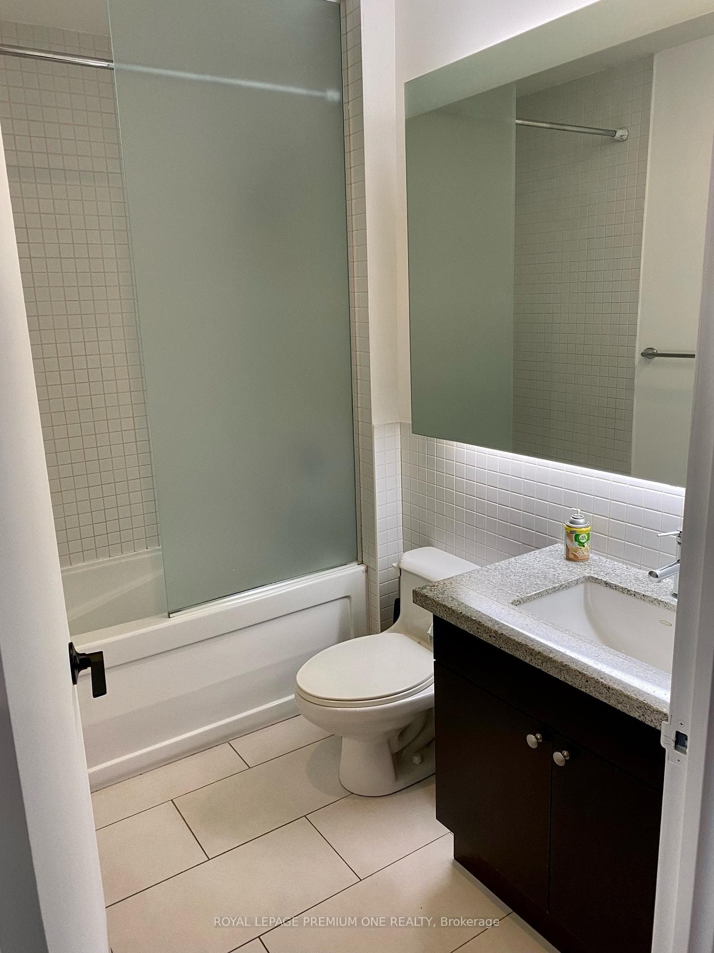 1005 King Street Unit 704 photo 9
