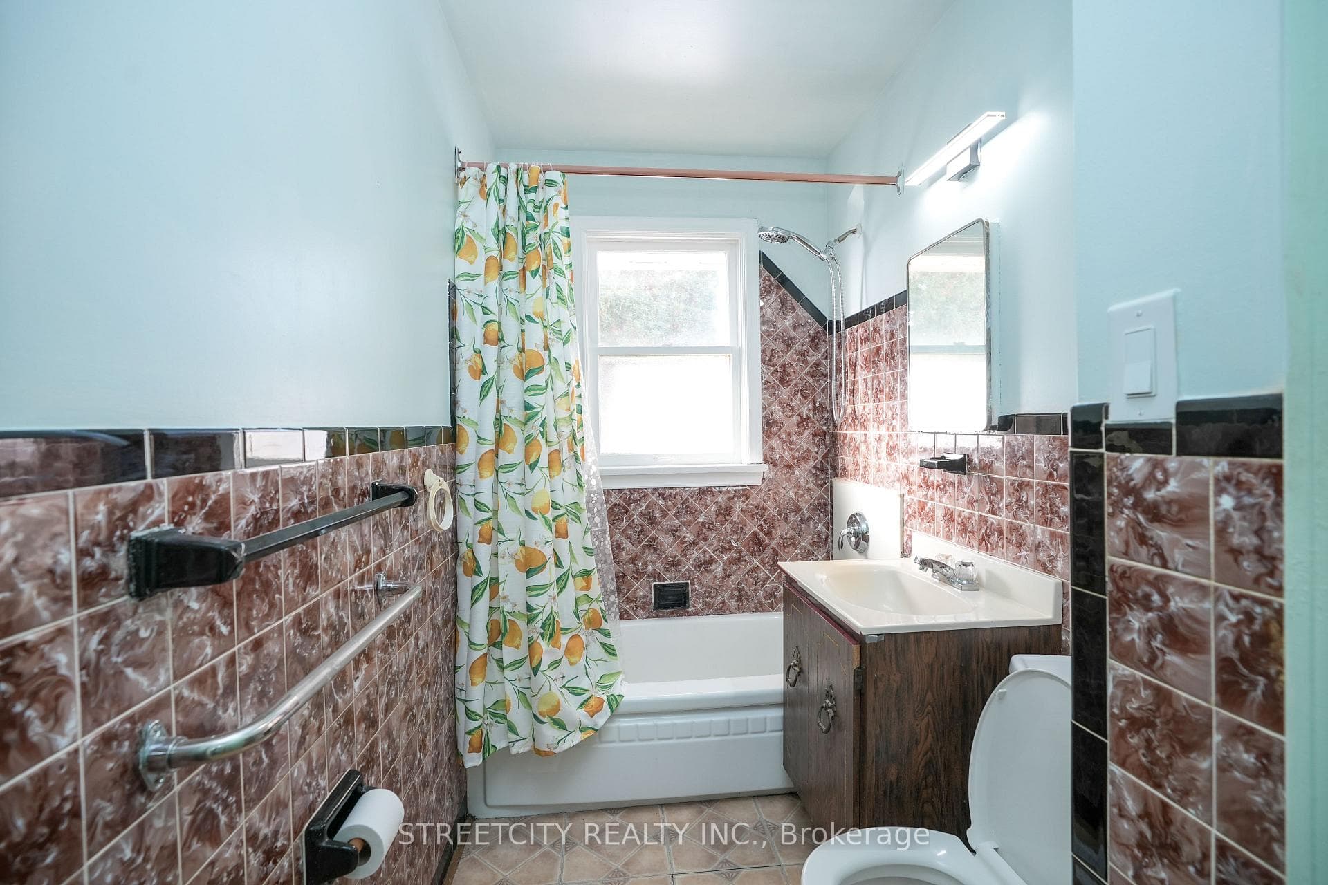 197 Goddard Boulevard photo 9