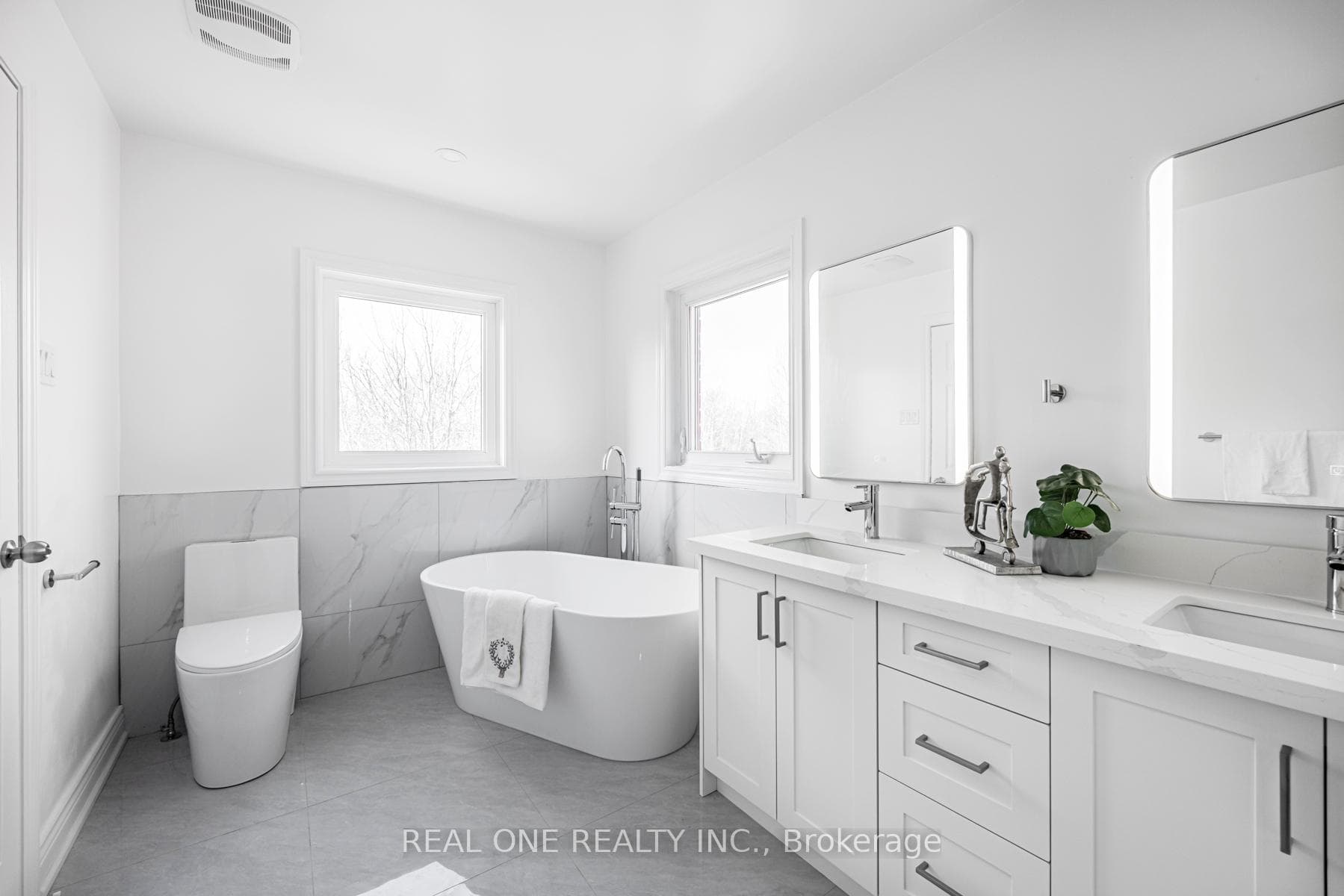 12 Sophia Road photo 25