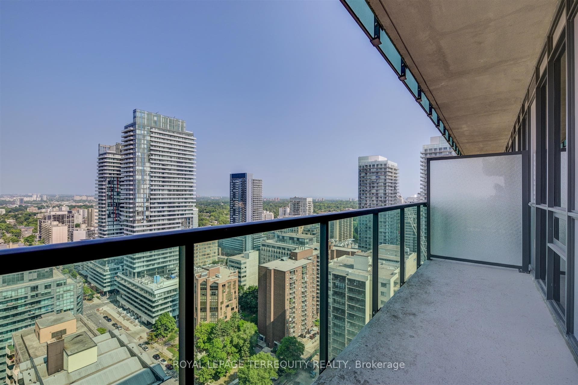 70 Roehampton Avenue Unit 2521 photo 16