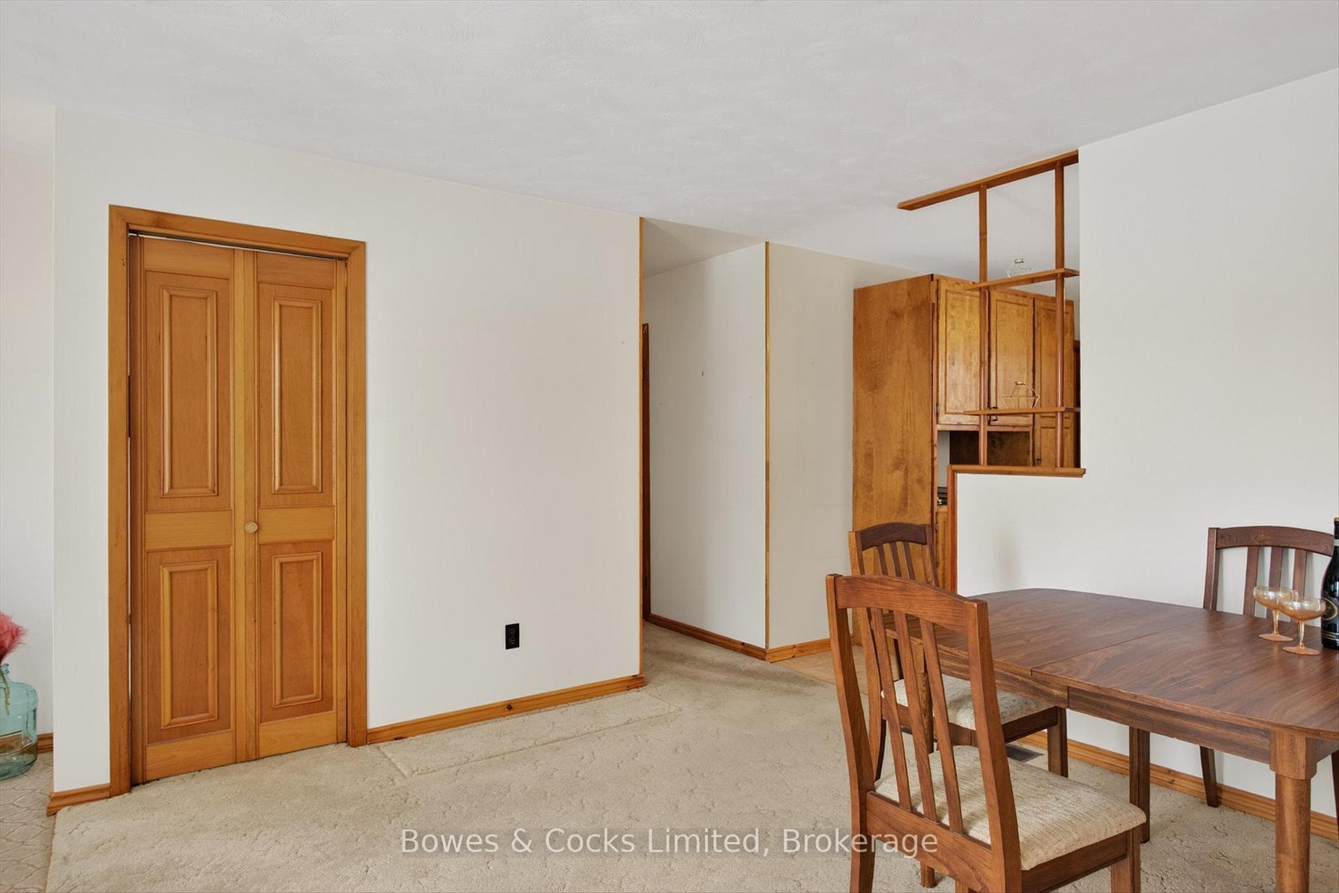 716 Otonabee Drive photo 6
