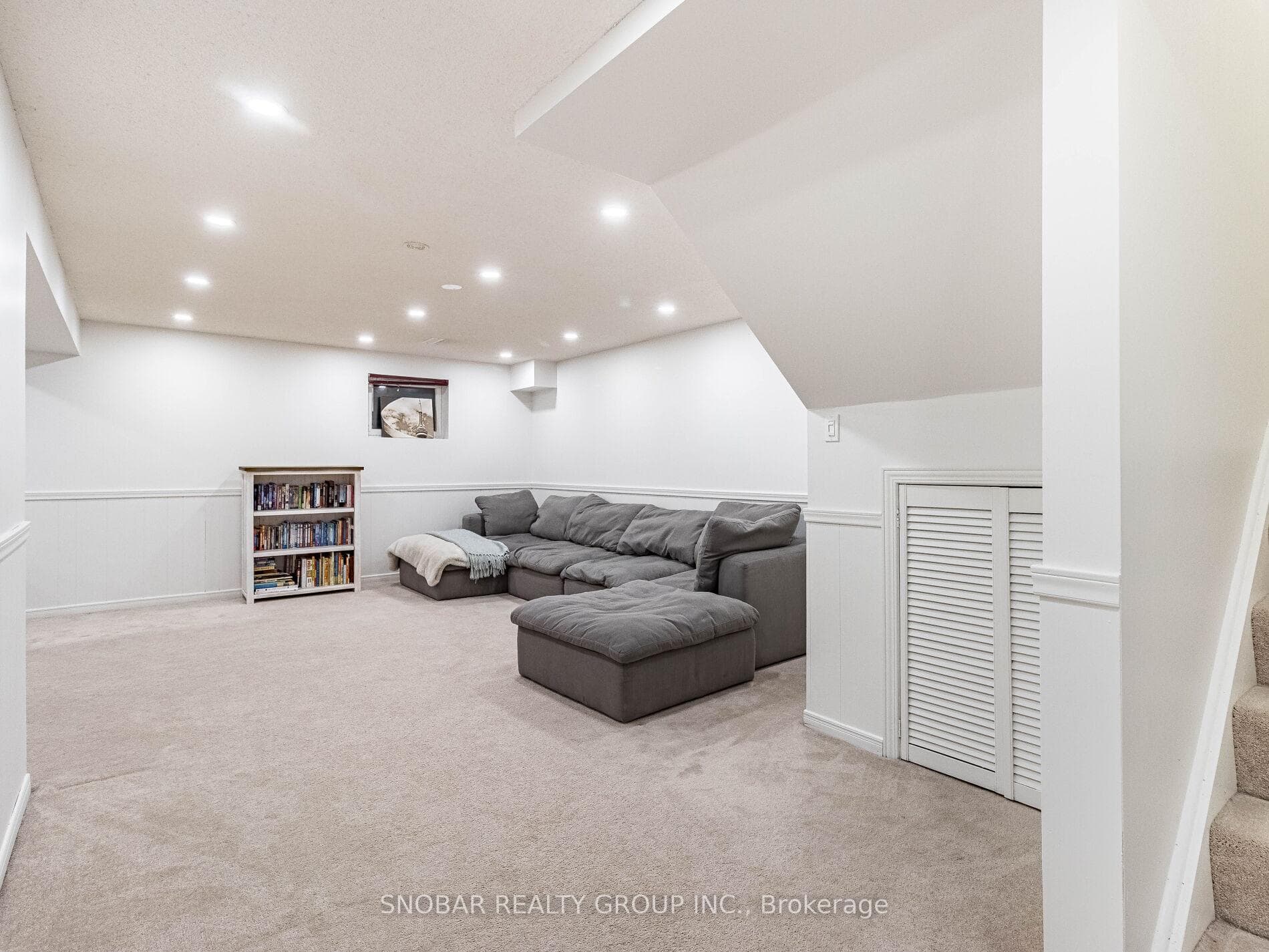 6280 Starfield Crescent photo 33