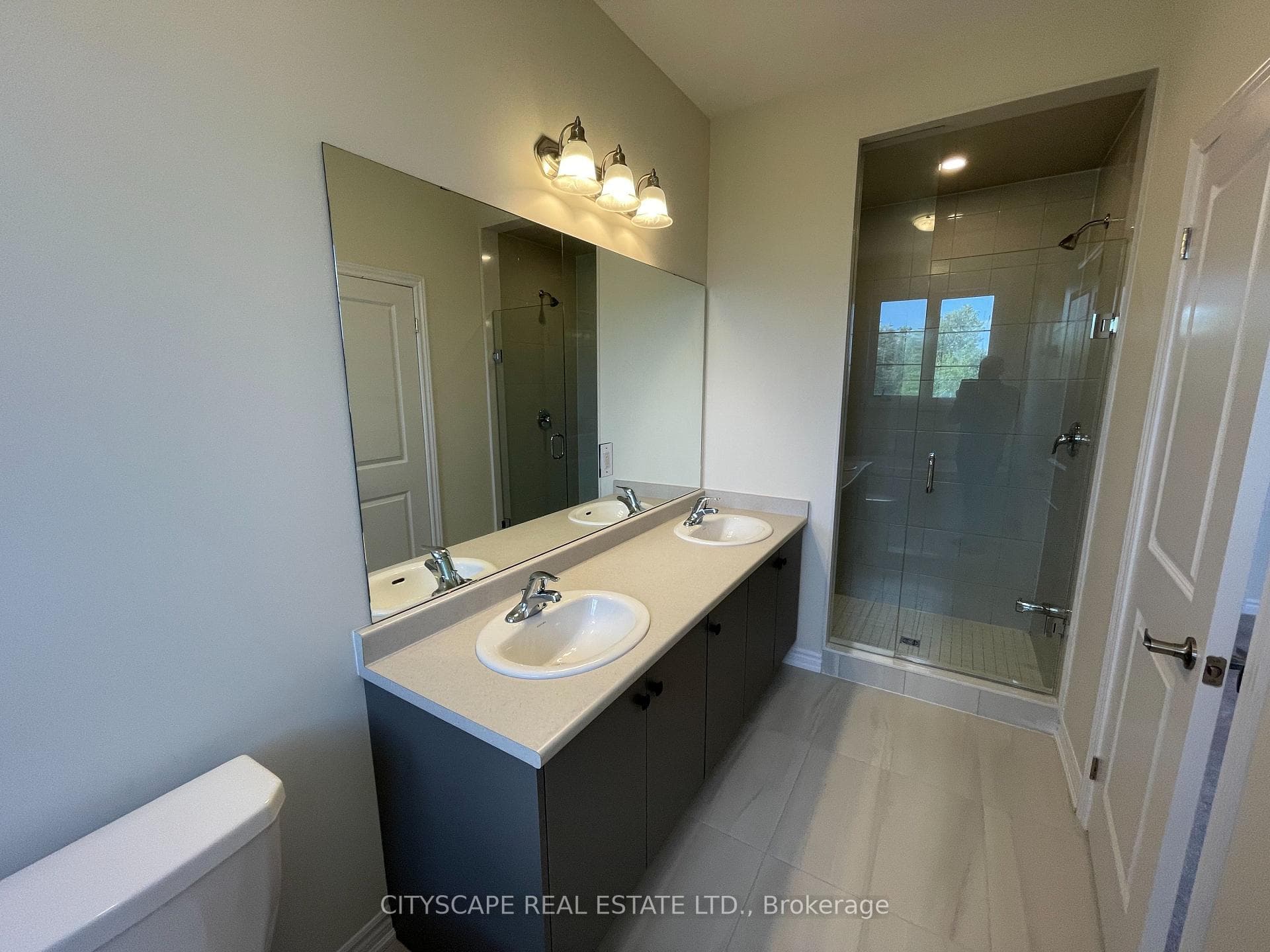 1392 Almonte Drive photo 5