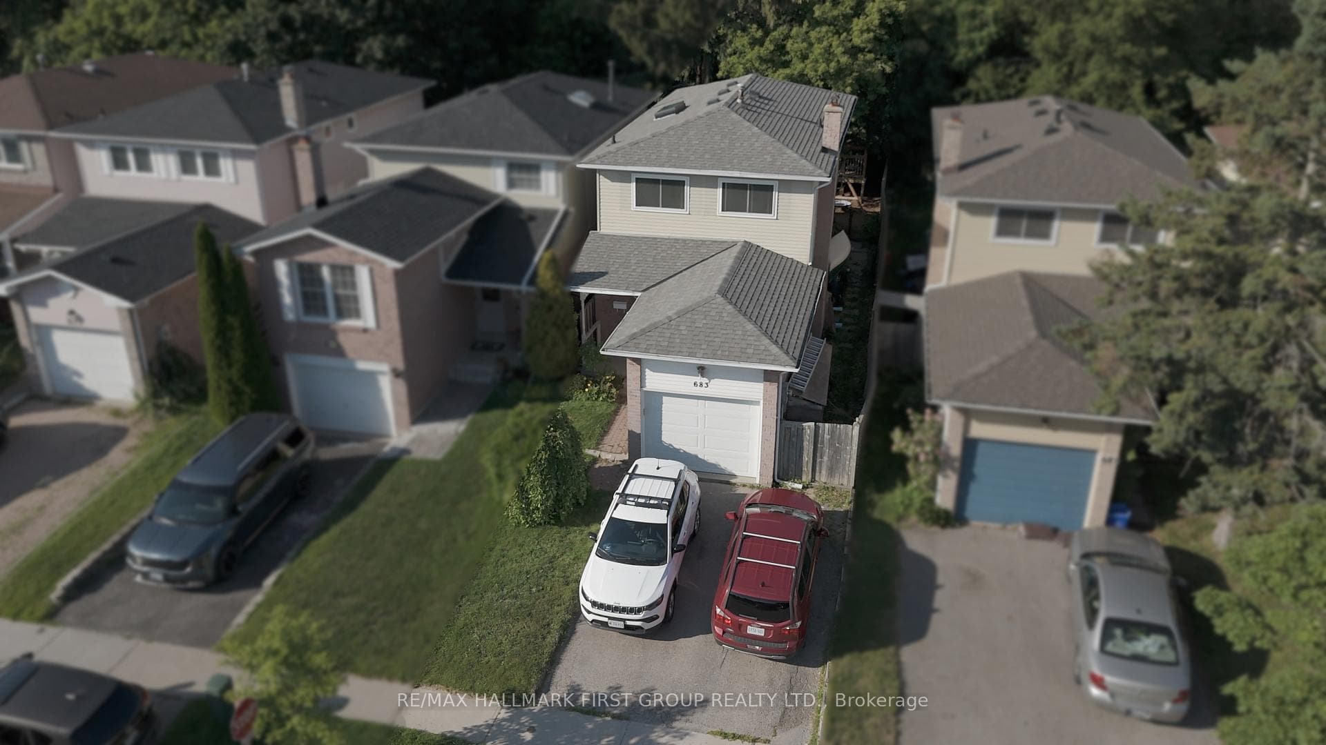 683 Grandview Drive photo 2