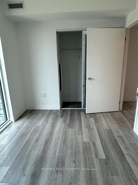 238 Simcoe Street Unit 1603 photo 10