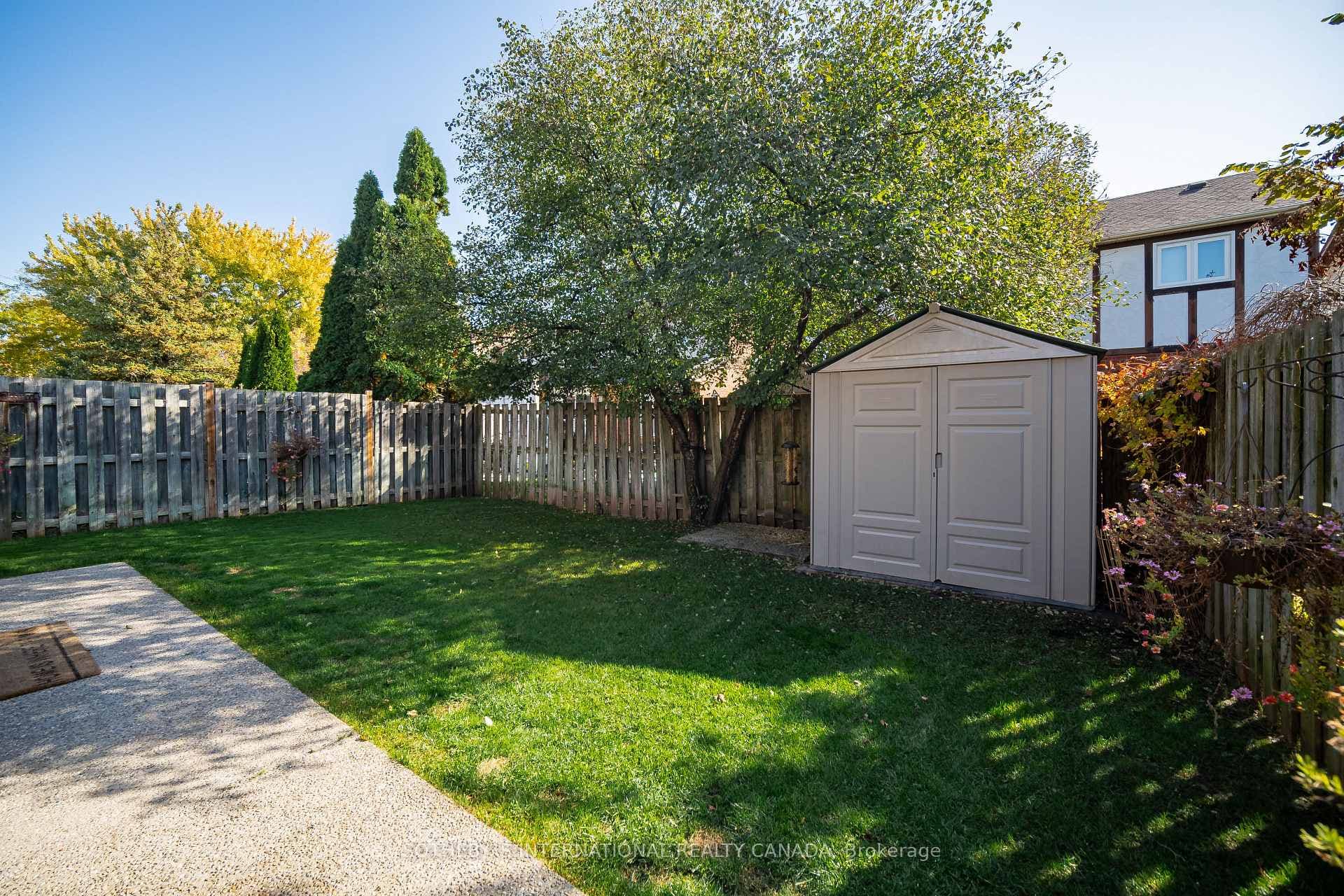 2287 Margot Street photo 27