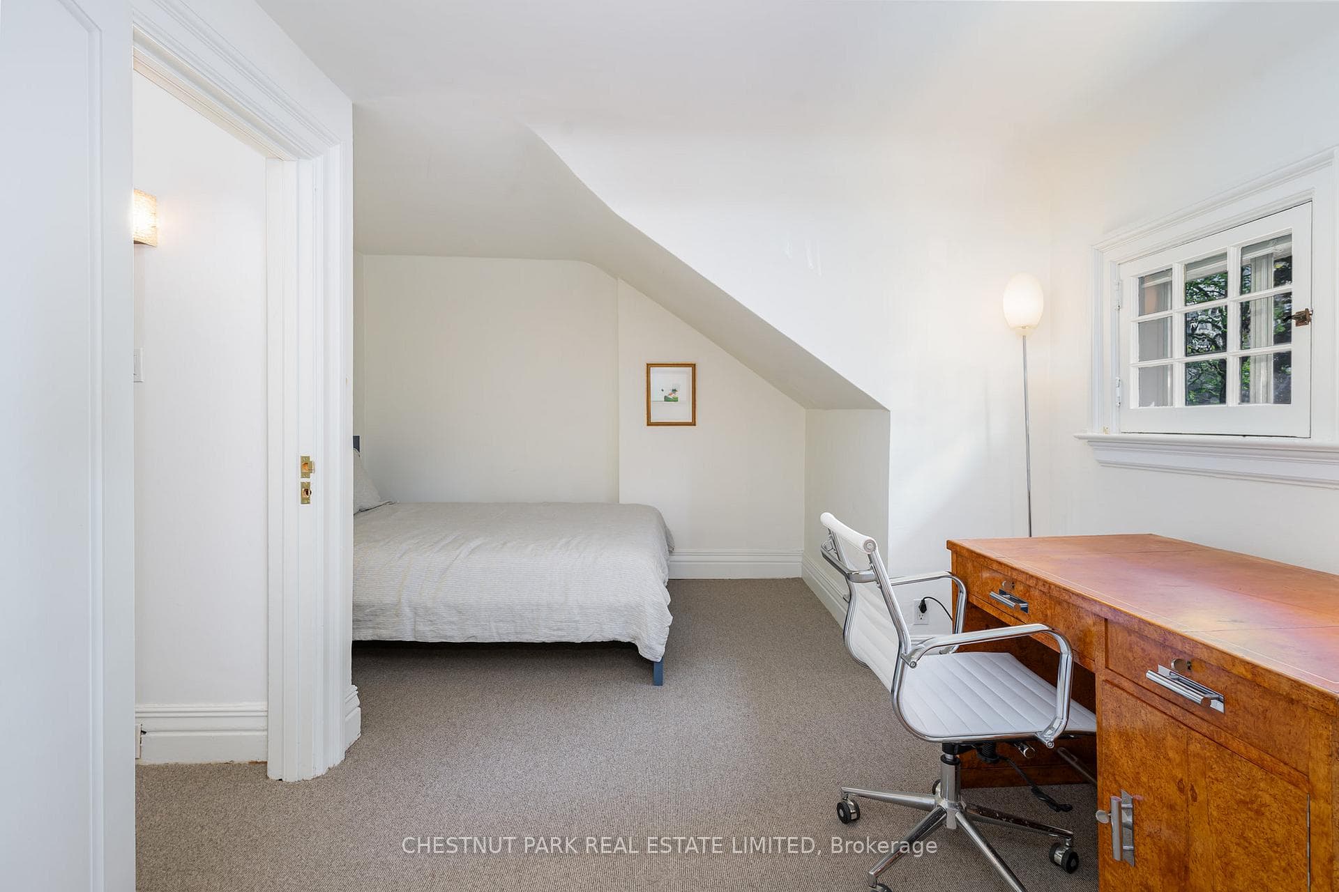 36 Tranby Avenue photo 19