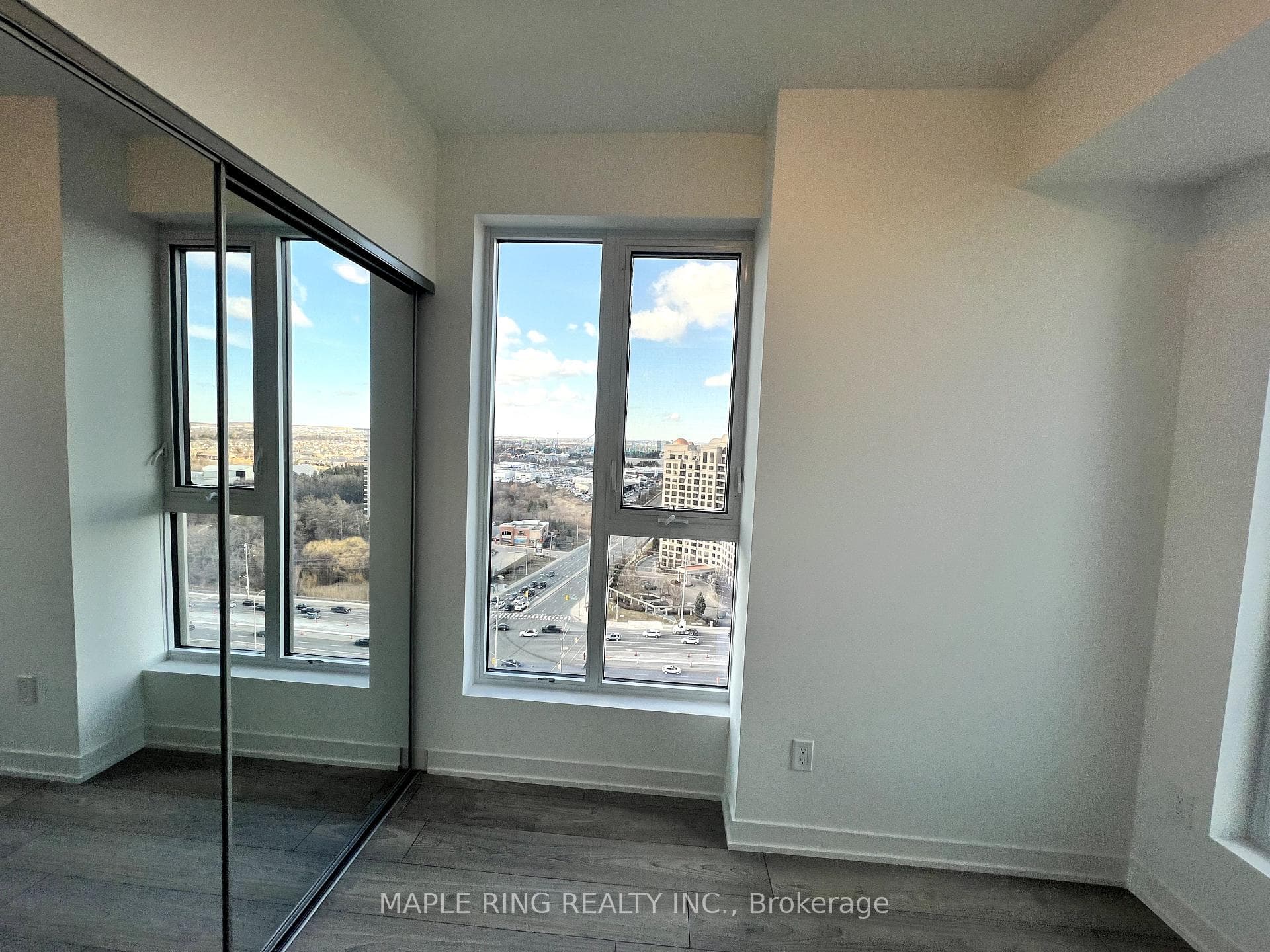 498 Caldari Road Unit 1728 photo 5