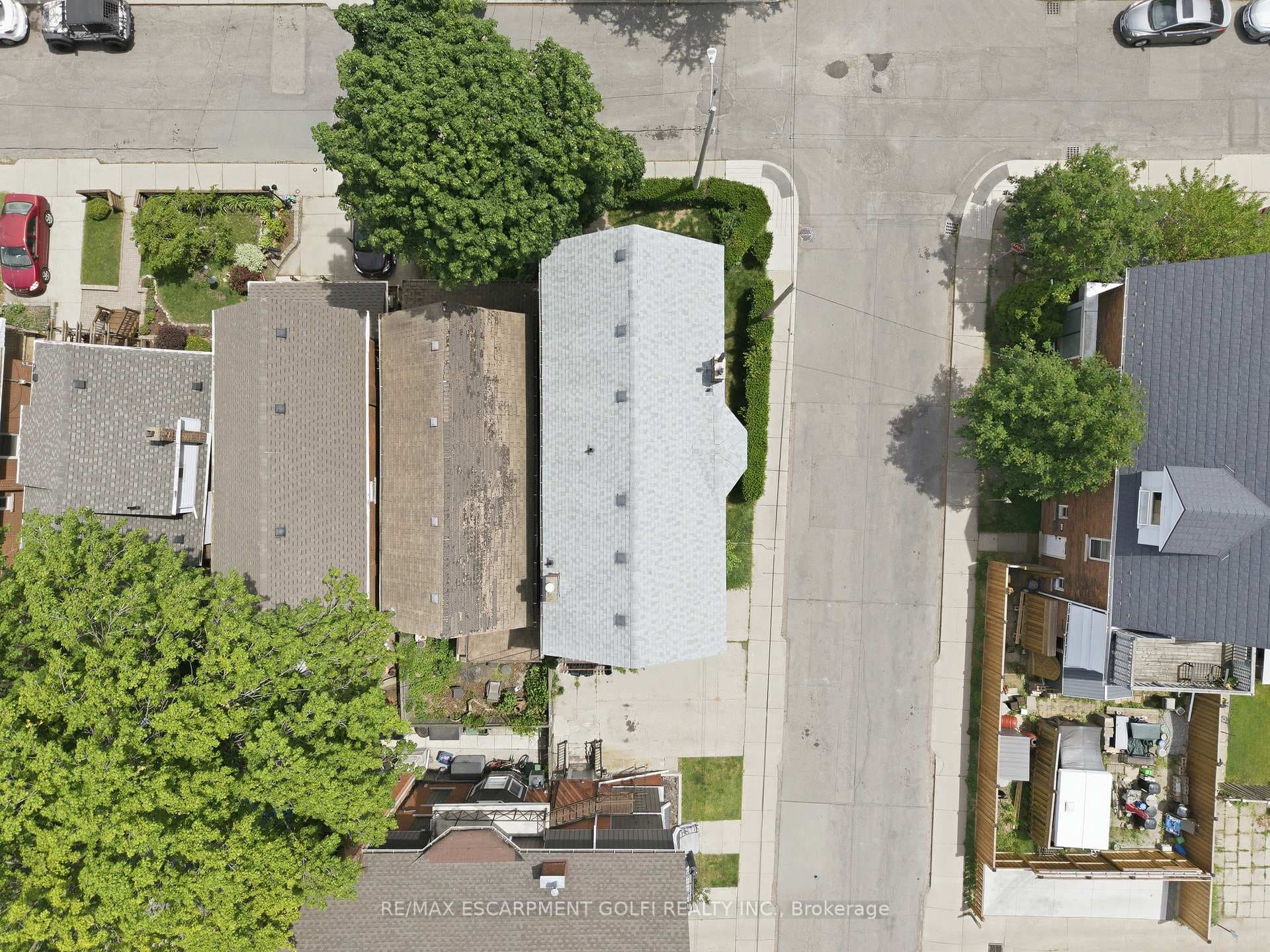 52 Cedar Avenue photo 32