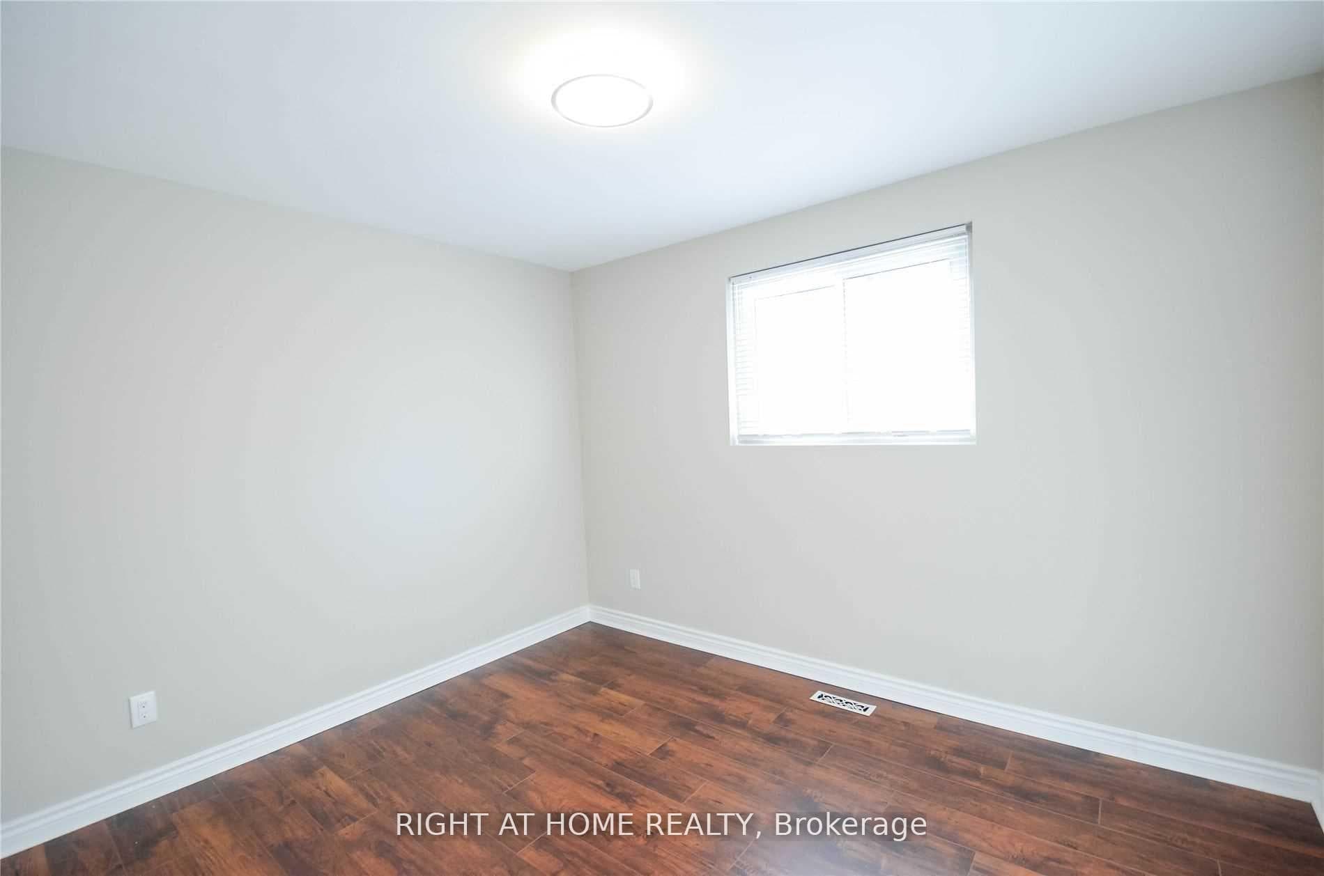 75 Gregory Road photo 10