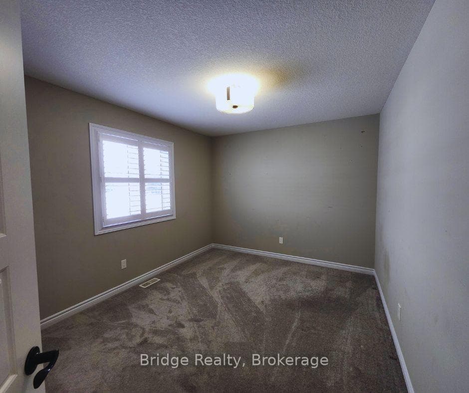 83 Burton Street photo 26
