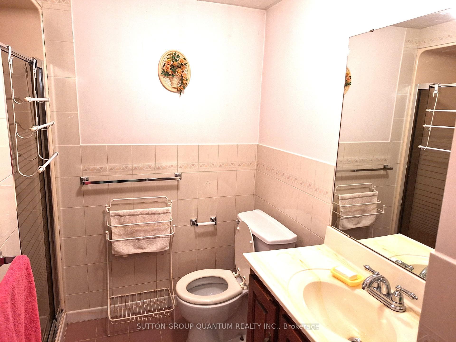 21 DRURY Crescent photo 27