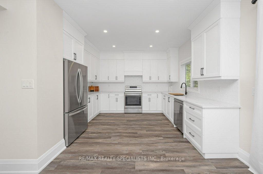 137 Peter Street photo 6
