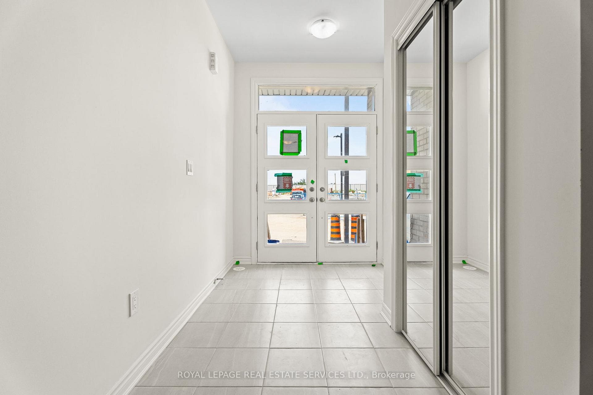 7 Inverary Crescent photo 2