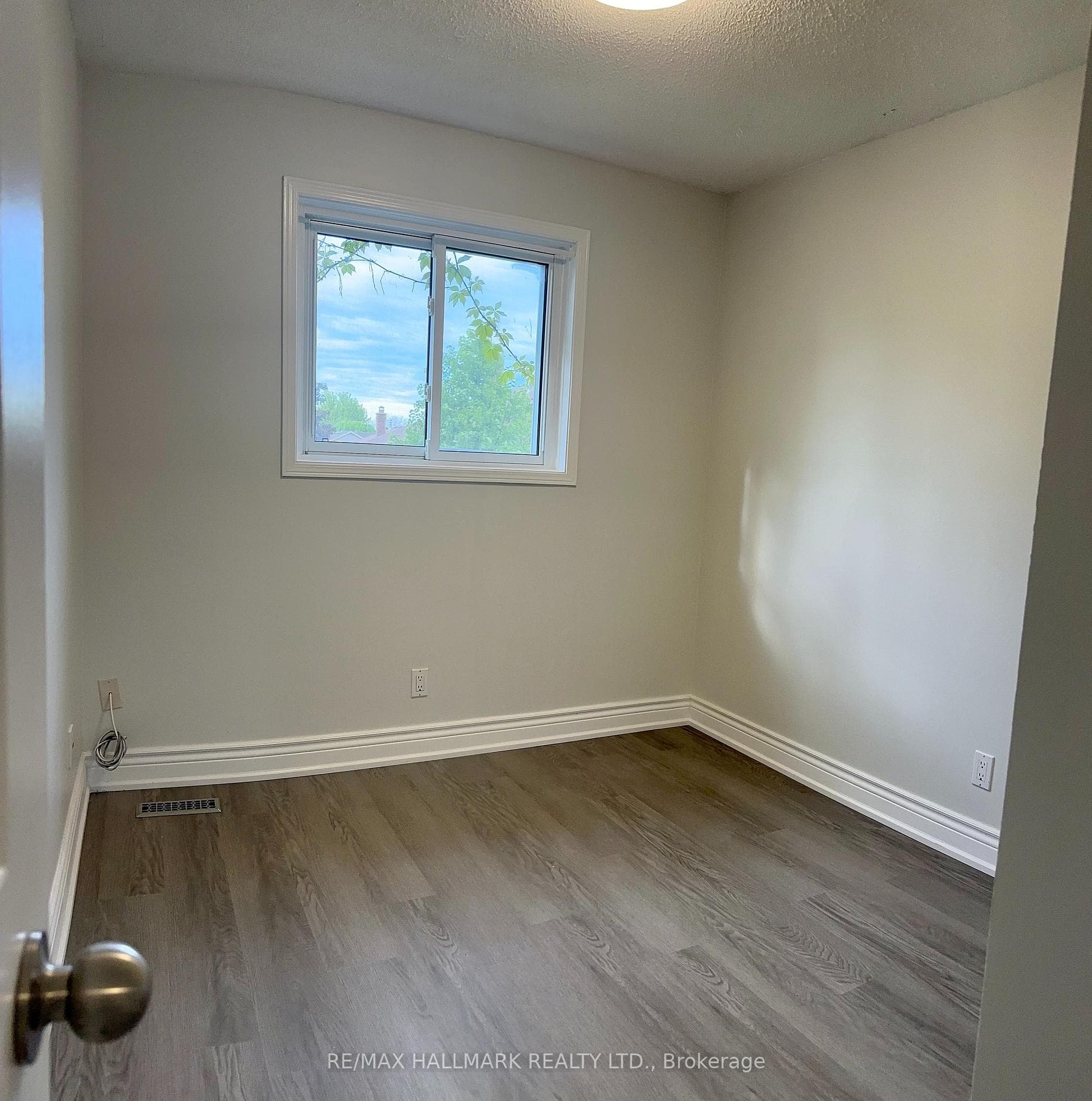 45 Kyle Crescent photo 16