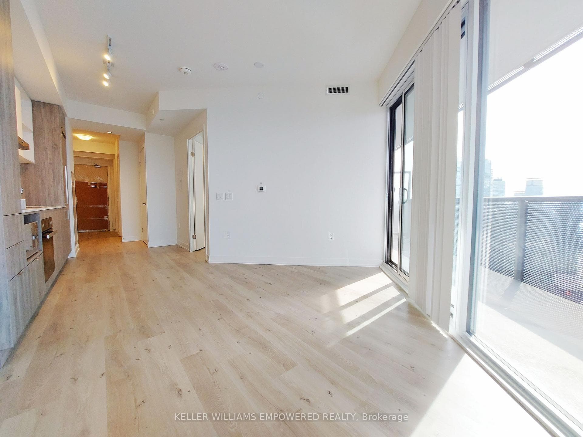 138 Downes Street Unit 6312 photo 10