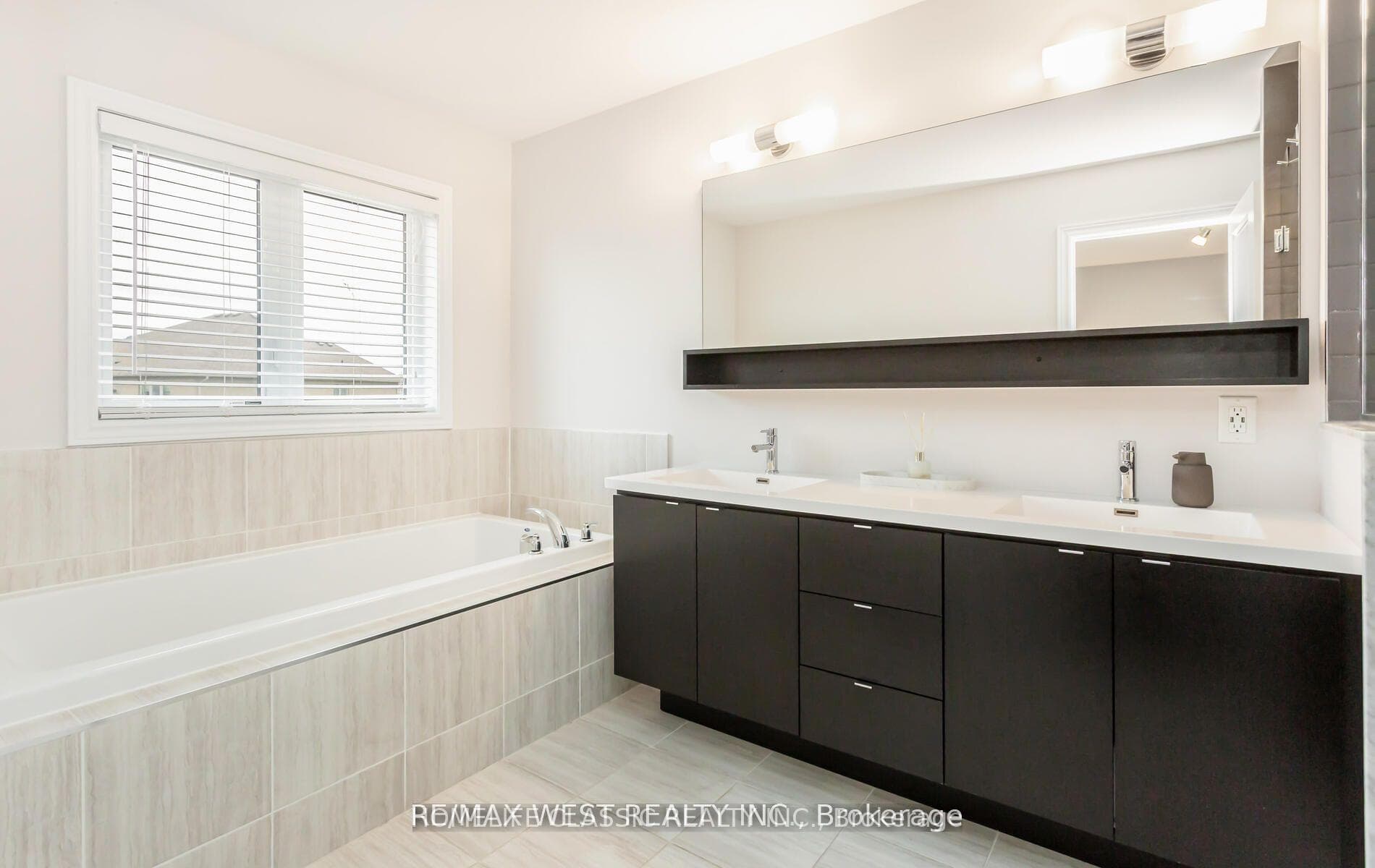 1890 Rymal Road Unit 22 photo 14