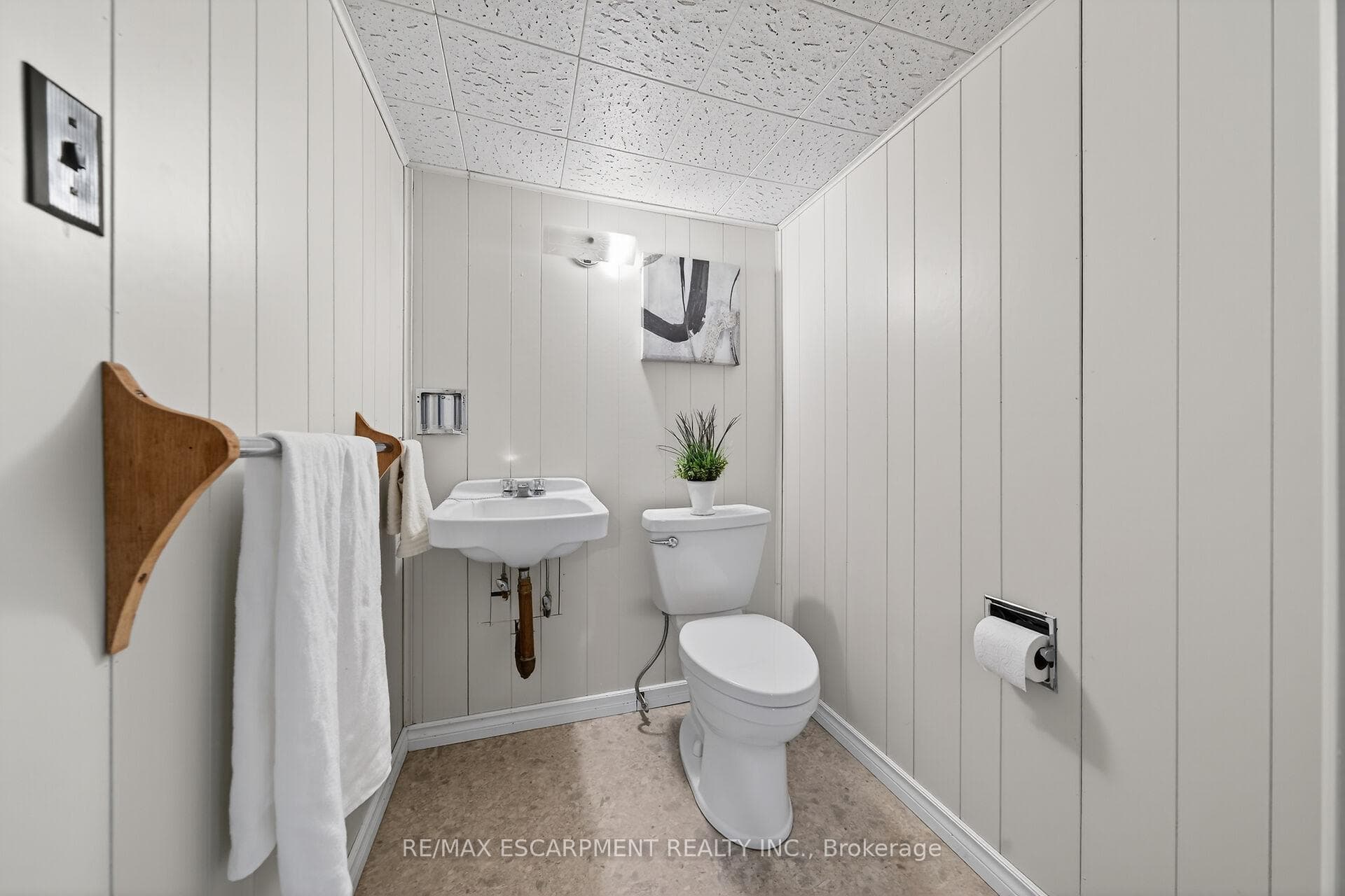 5 Mountbatten Drive photo 25