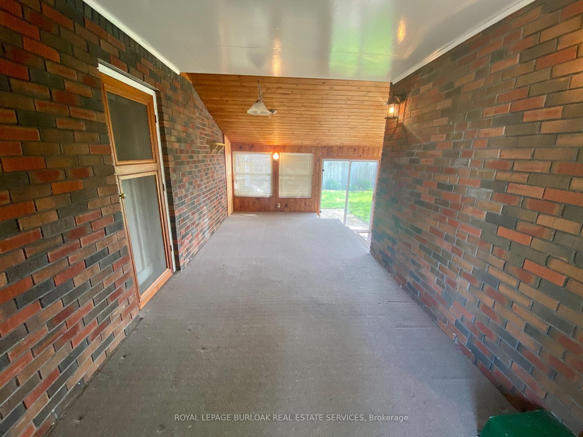 4213 Victoria Avenue photo 15