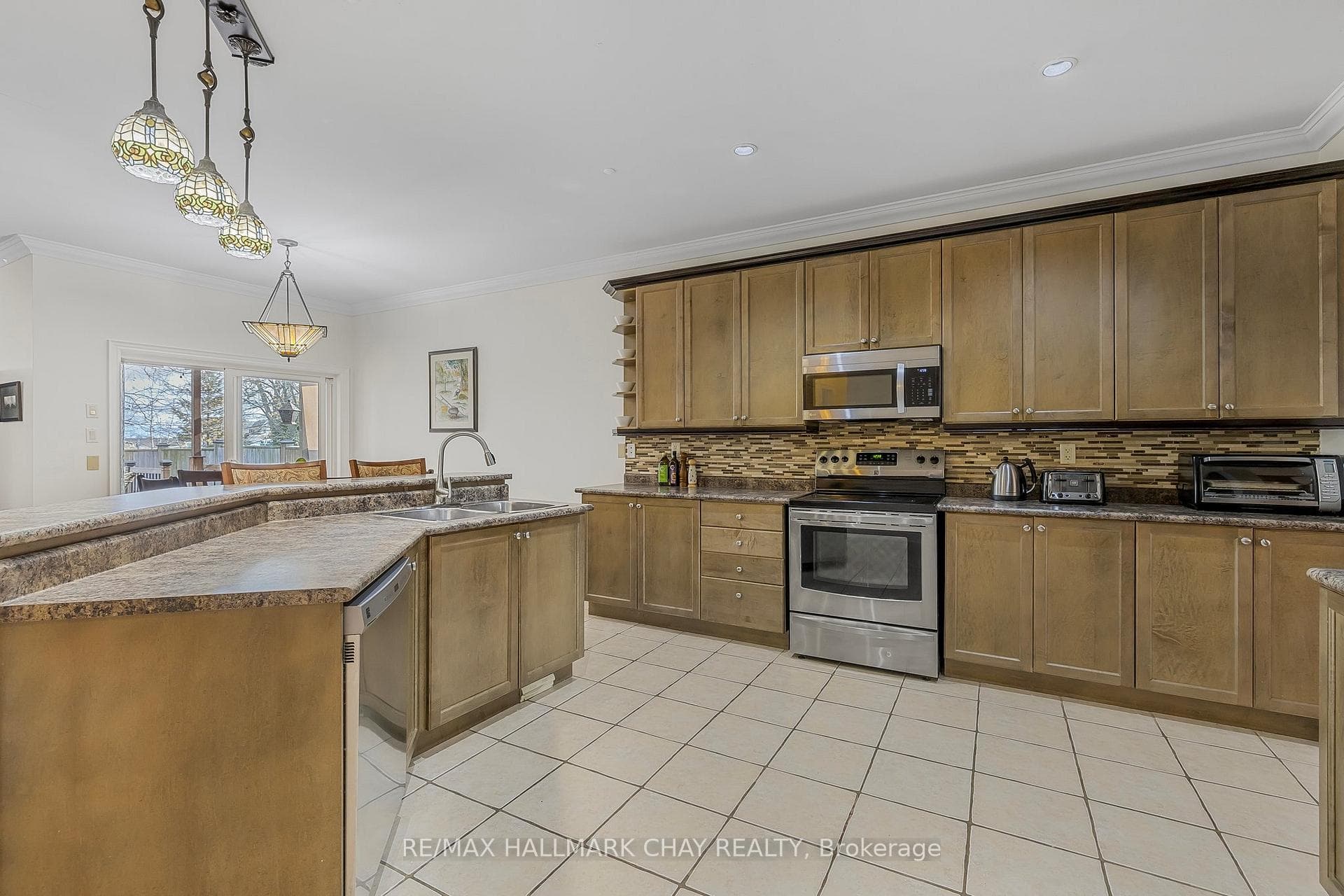 473 Haines Street photo 6