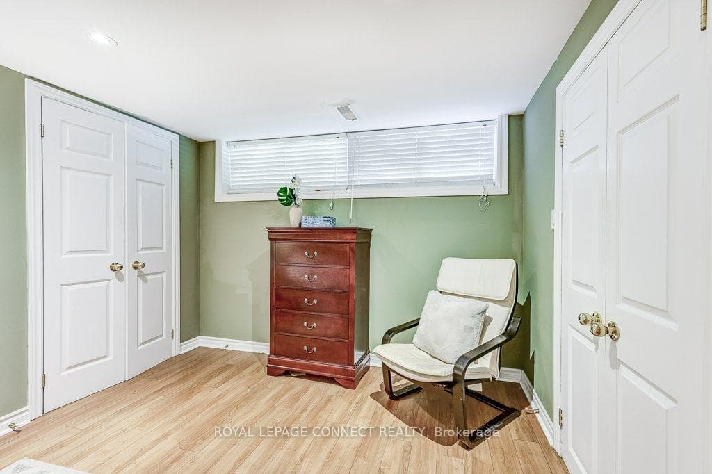 Large Above Grade Window - Huge Walk In Closet