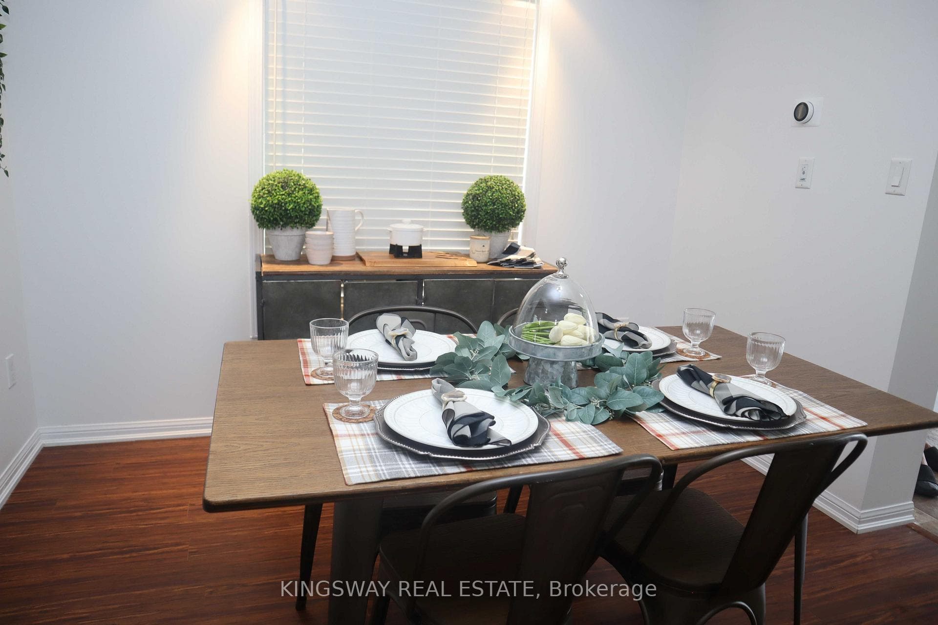 836 Herman Way photo 3