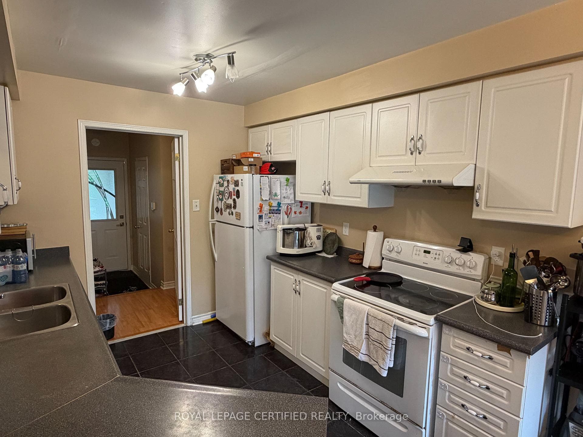 3300 Carabella Way photo 4