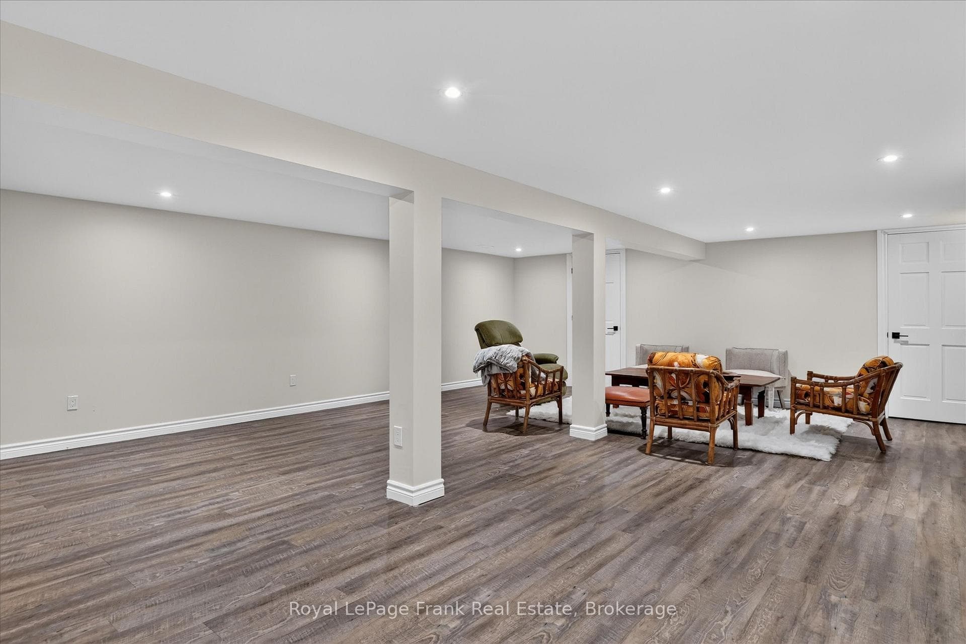 61 Napier Crescent photo 38