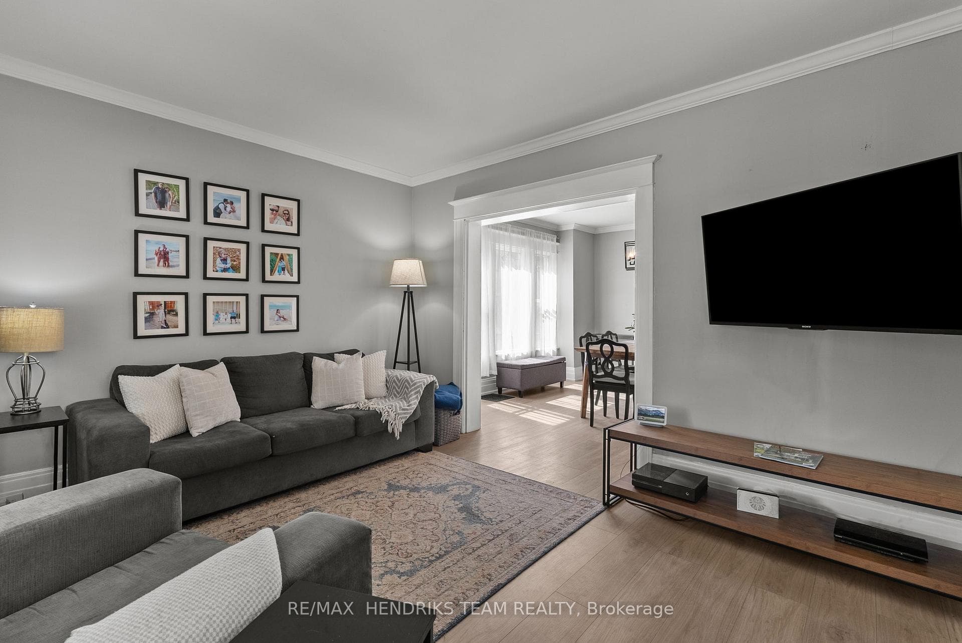 69 Chaplin Avenue photo 9