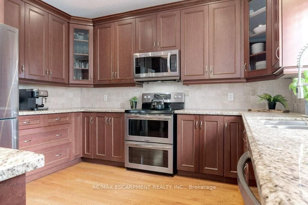 160 Tollgate Drive photo 15