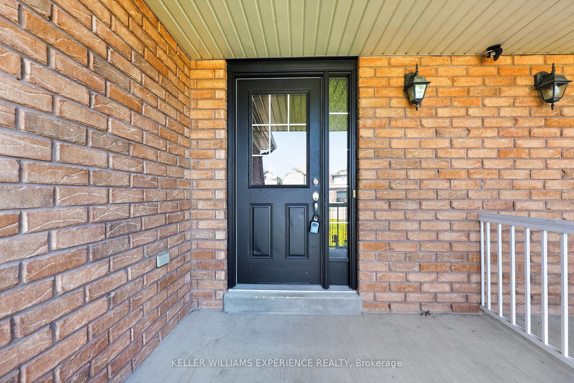 76 Commonwealth Road photo 7